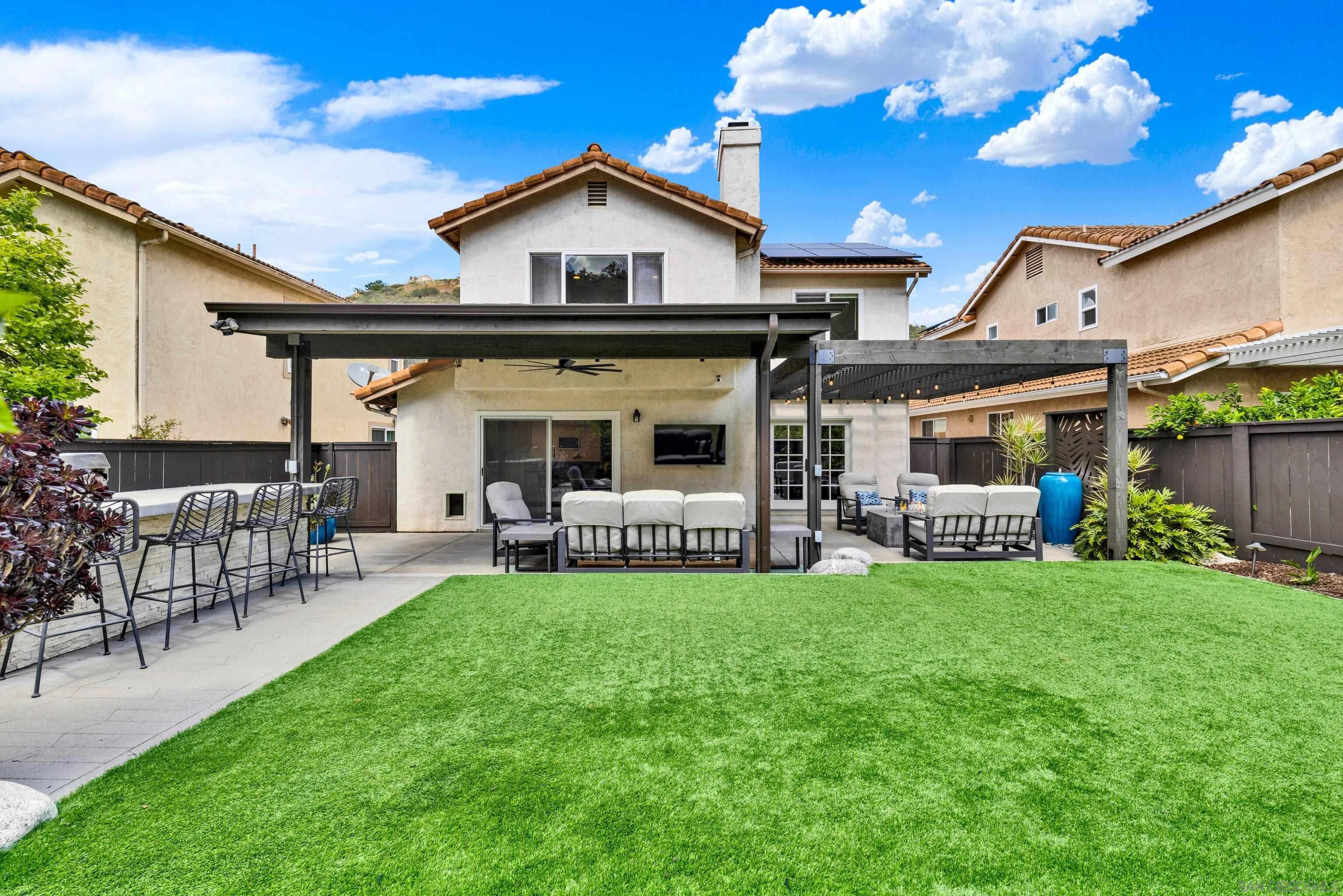 Detail Gallery Image 52 of 70 For 10961  Avenida De Los Lobos, San Diego,  CA 92127 - 4 Beds | 2/1 Baths