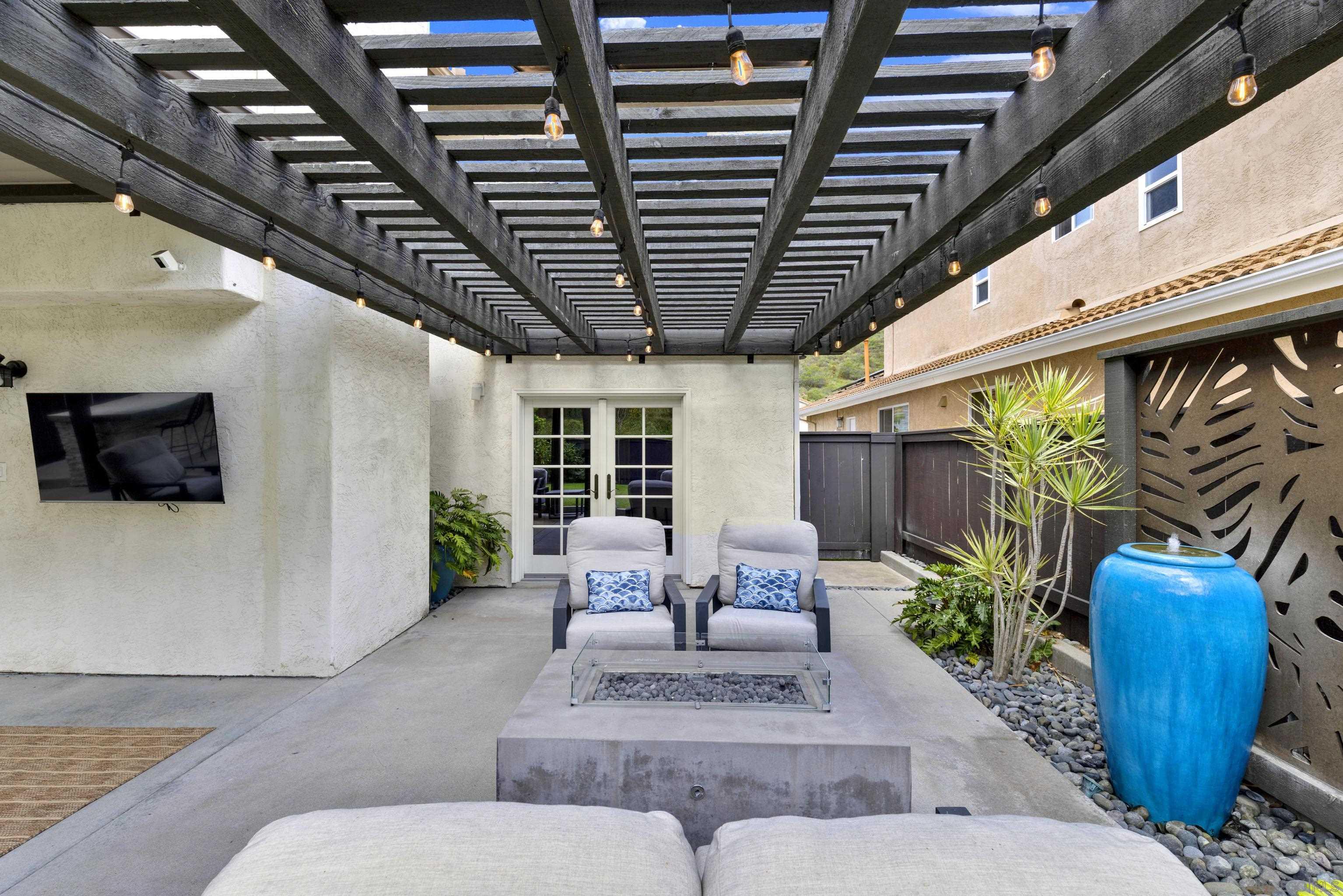 Detail Gallery Image 56 of 70 For 10961  Avenida De Los Lobos, San Diego,  CA 92127 - 4 Beds | 2/1 Baths