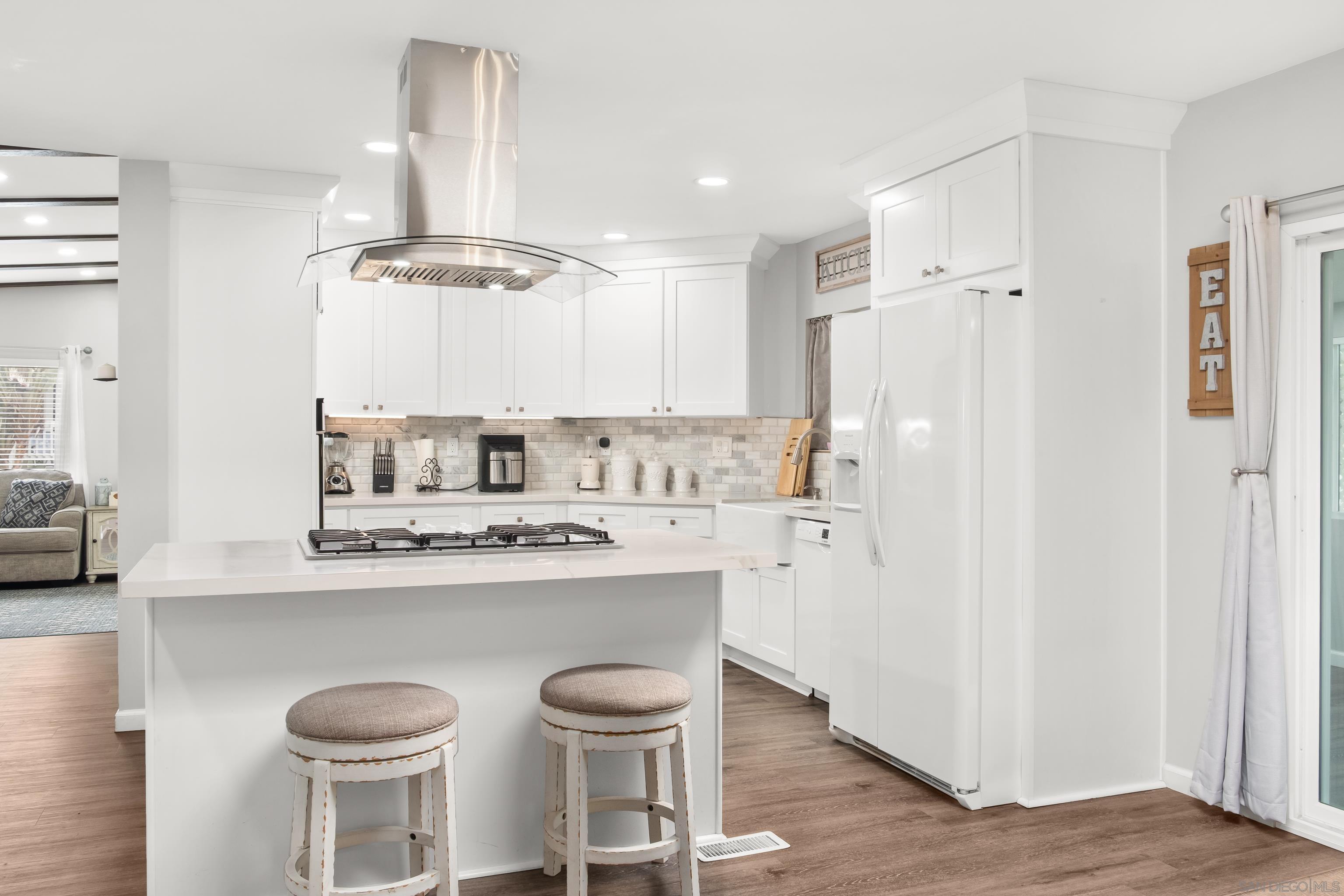 Detail Gallery Image 2 of 47 For 3340  Del Sol  Spc 223,  San Diego,  CA 92154 - 2 Beds | 2 Baths