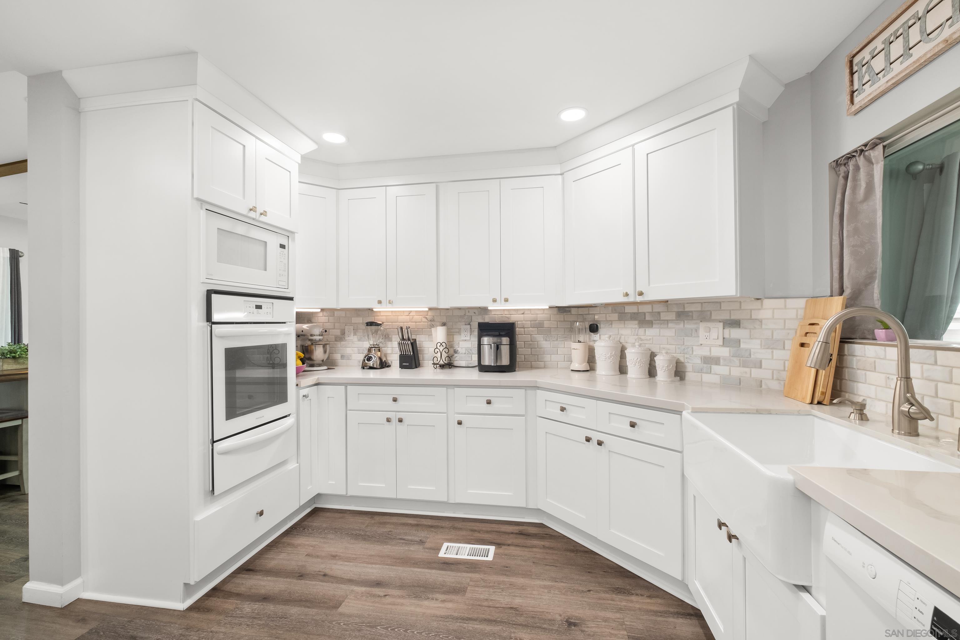 Detail Gallery Image 3 of 47 For 3340  Del Sol  Spc 223,  San Diego,  CA 92154 - 2 Beds | 2 Baths