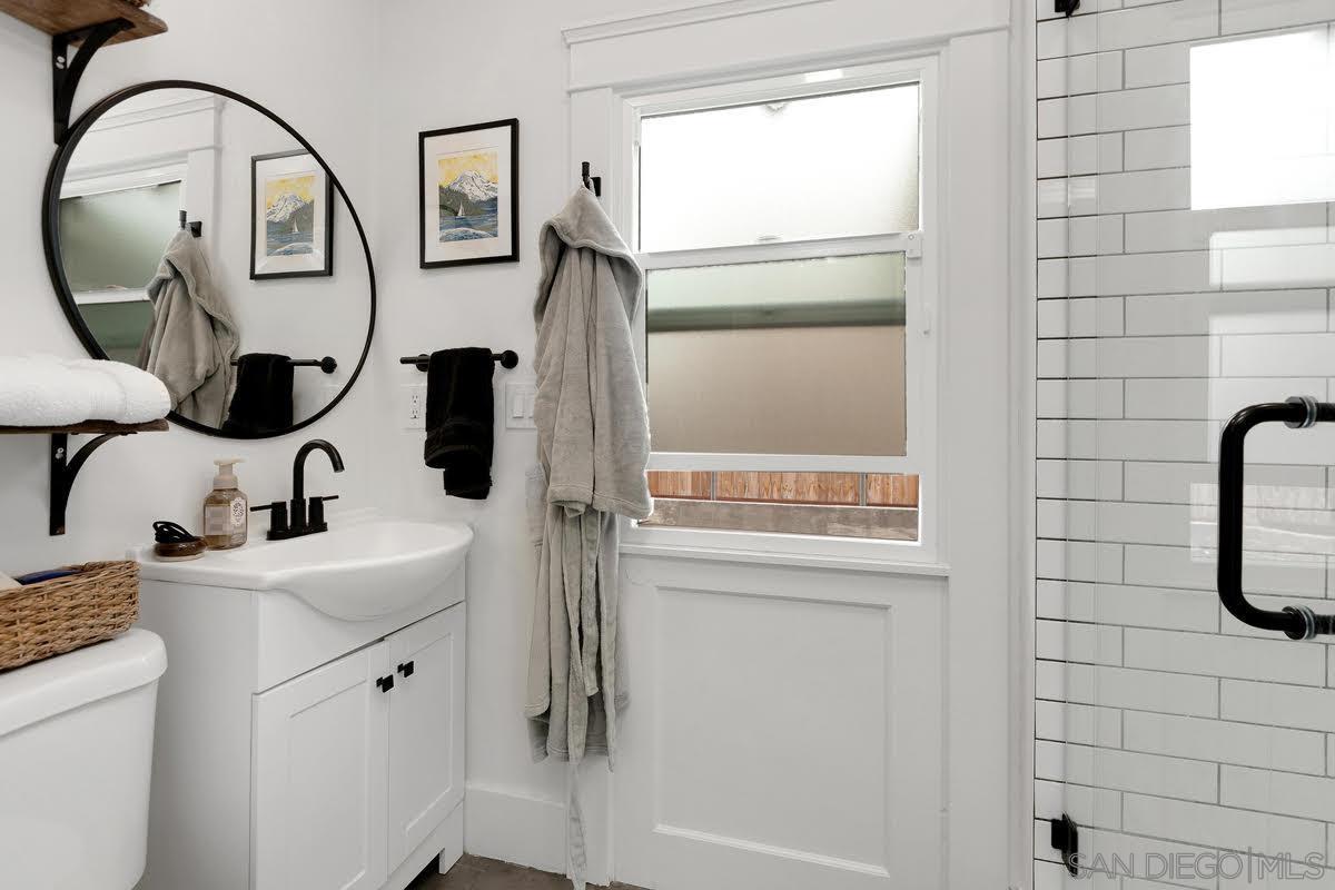 Detail Gallery Image 11 of 19 For 4486  Kansas St, San Diego,  CA 92116 - 2 Beds | 2 Baths