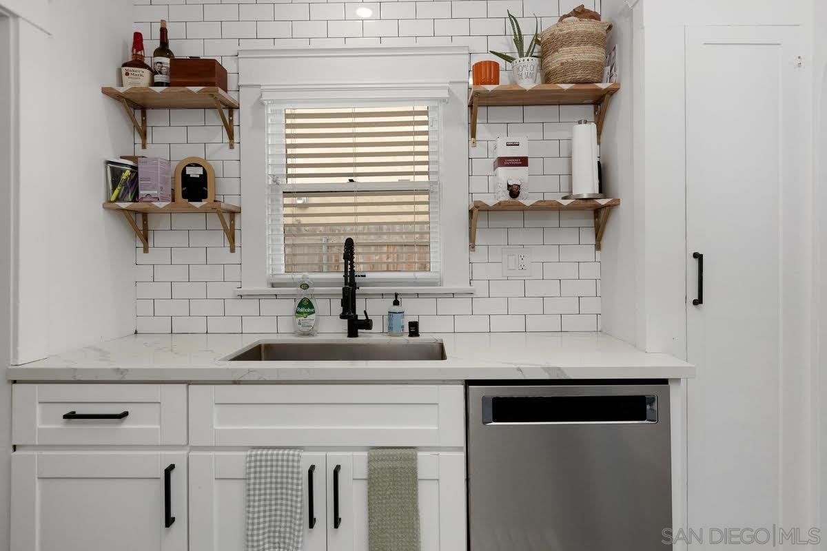 Detail Gallery Image 10 of 19 For 4486  Kansas St, San Diego,  CA 92116 - 2 Beds | 2 Baths