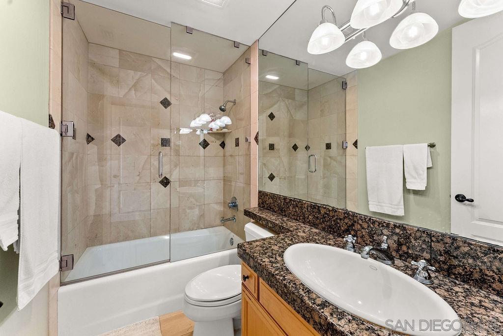 Detail Gallery Image 24 of 34 For 7157  Fay Ave, La Jolla,  CA 92037 - 3 Beds | 3/1 Baths