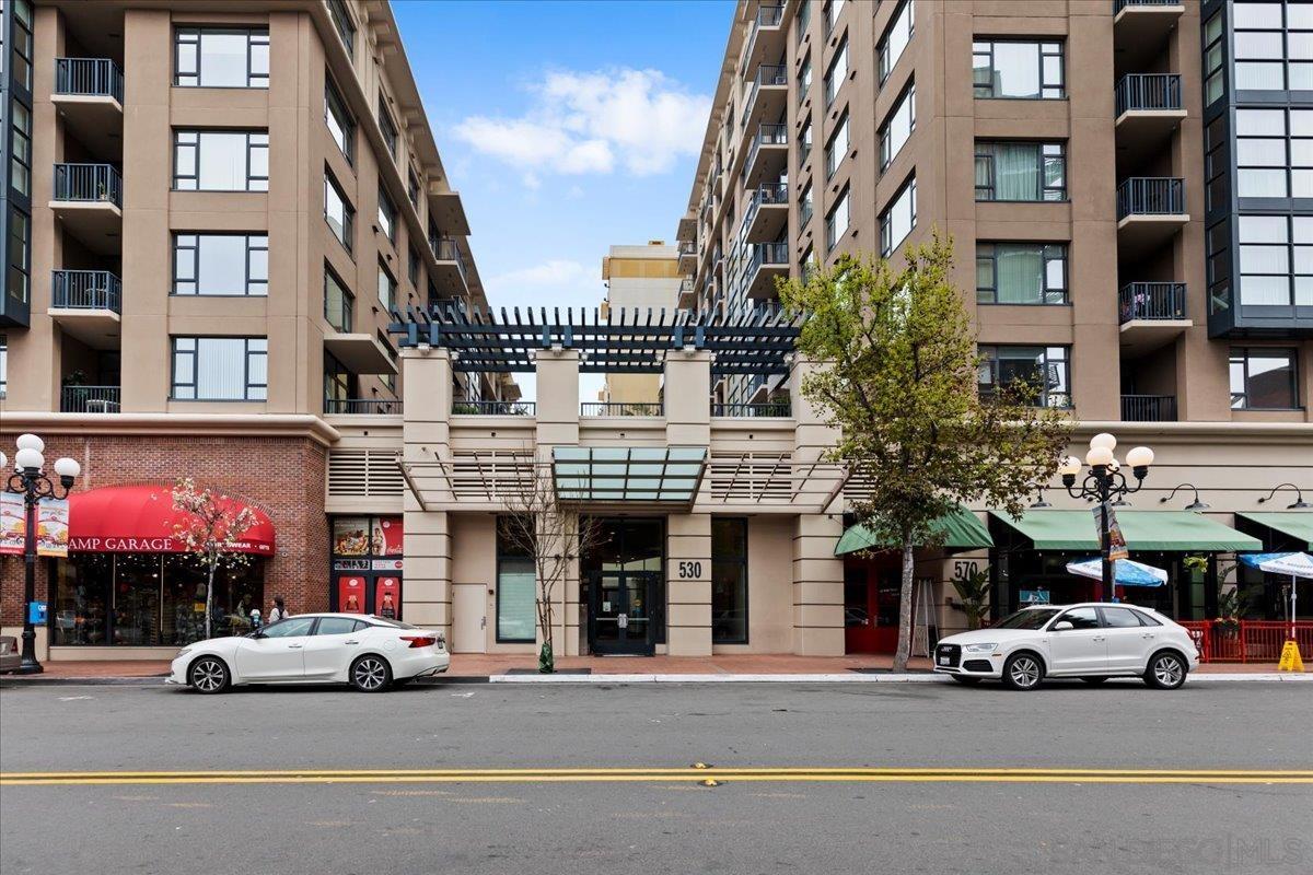 Detail Gallery Image 3 of 36 For 530  K St  #410,  San Diego,  CA 92101 - 2 Beds | 1 Baths