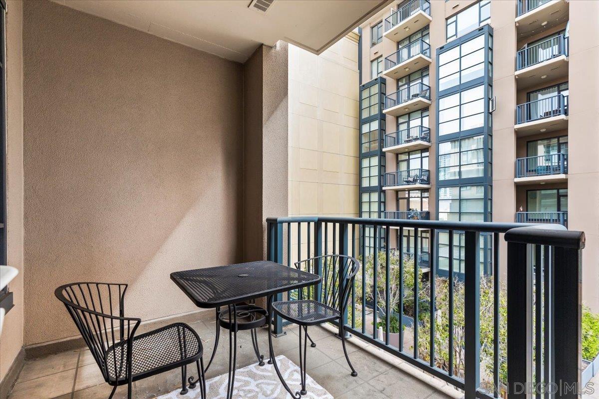Detail Gallery Image 24 of 36 For 530  K St  #410,  San Diego,  CA 92101 - 2 Beds | 1 Baths