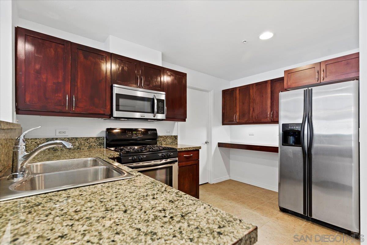 Detail Gallery Image 10 of 36 For 530  K St  #410,  San Diego,  CA 92101 - 2 Beds | 1 Baths