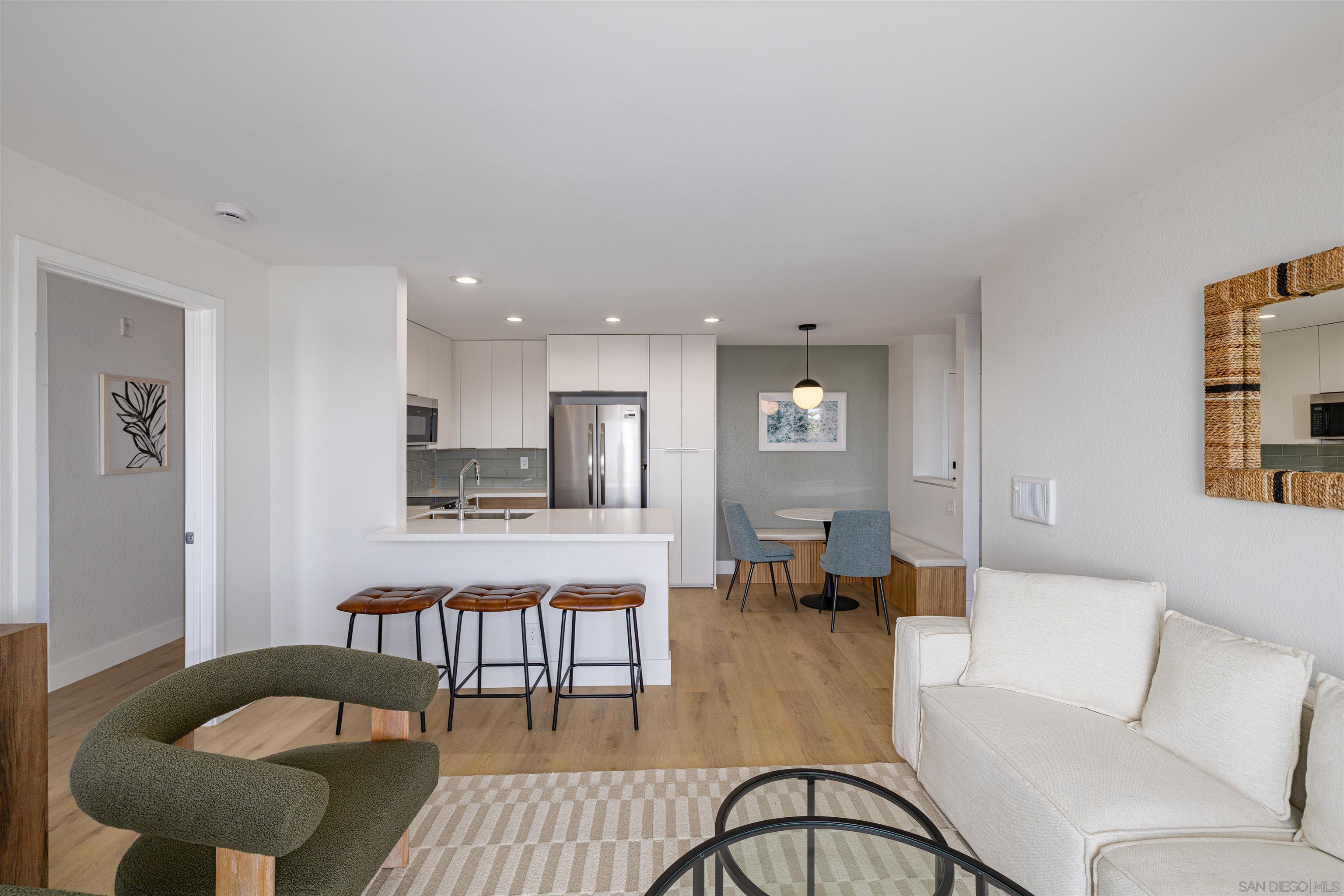 Detail Gallery Image 21 of 27 For 3020  Cowley Way  #208,  San Diego,  CA 92117 - 2 Beds | 2 Baths