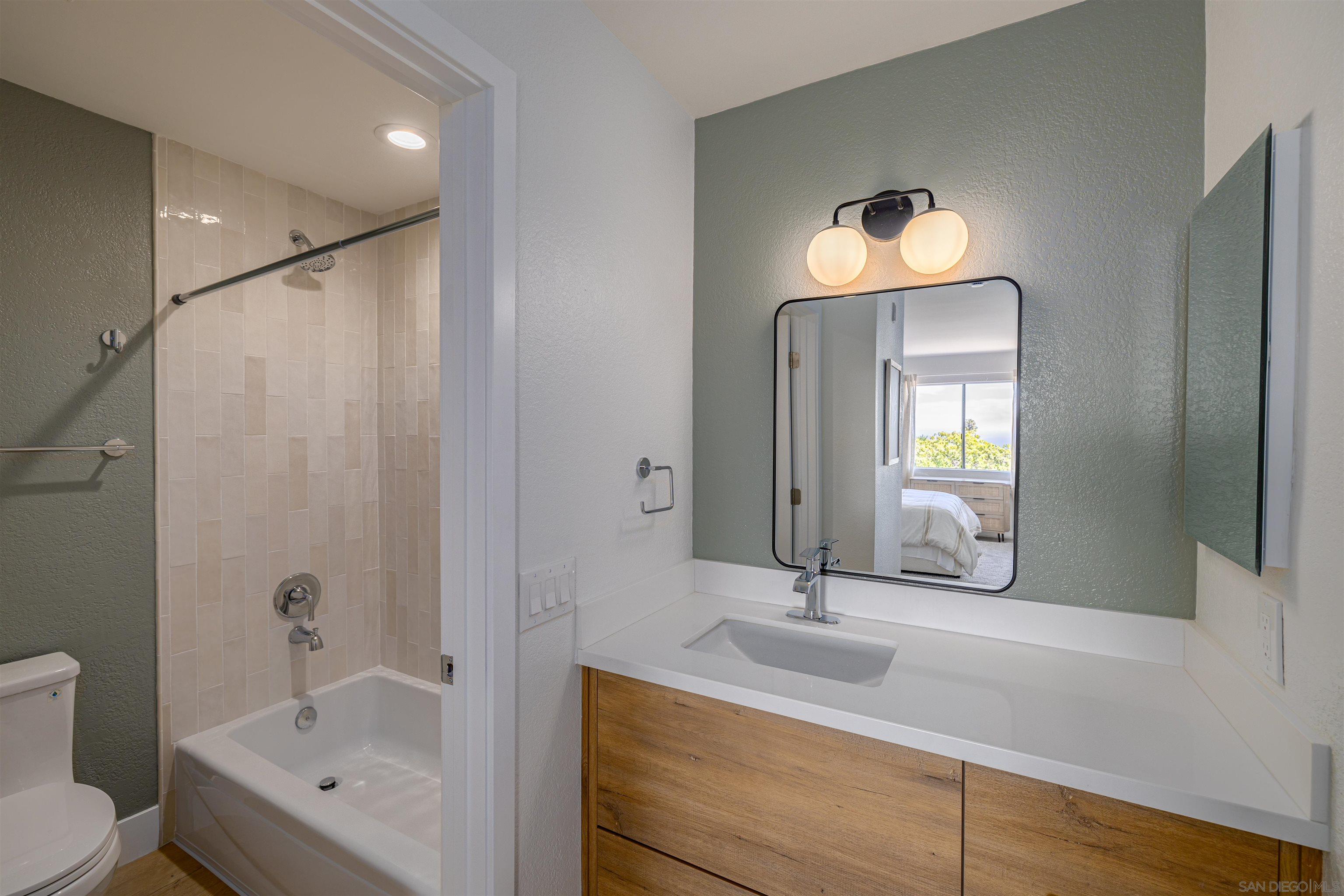 Detail Gallery Image 27 of 27 For 3020  Cowley Way  #208,  San Diego,  CA 92117 - 2 Beds | 2 Baths