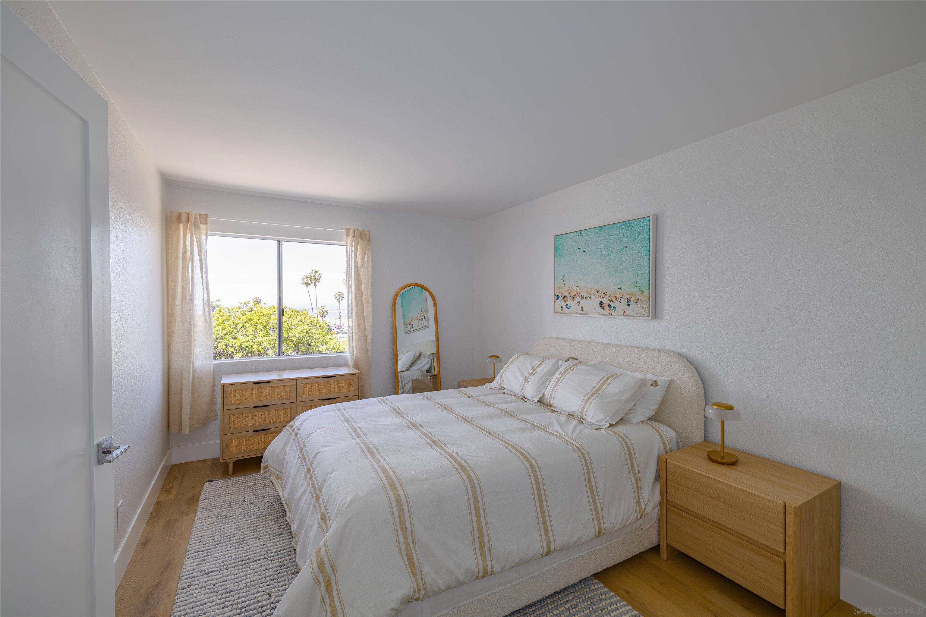 Detail Gallery Image 5 of 27 For 3020  Cowley Way  #208,  San Diego,  CA 92117 - 2 Beds | 2 Baths