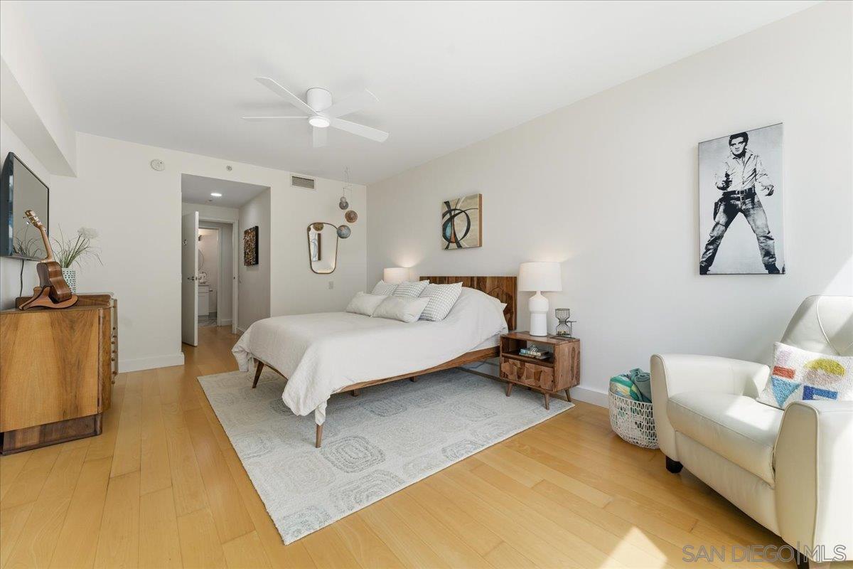 Detail Gallery Image 23 of 42 For 645  Front St  #1215,  San Diego,  CA 92101 - 3 Beds | 3 Baths