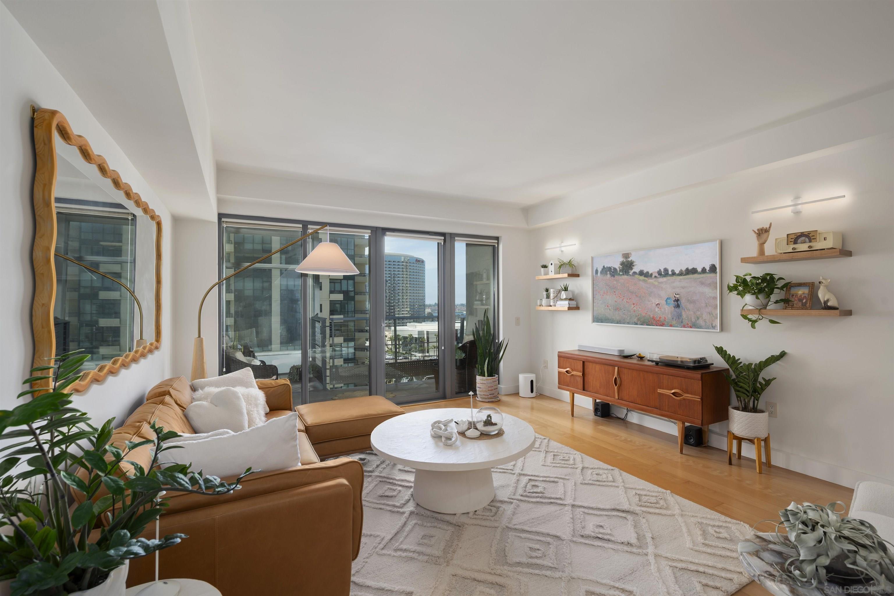 Detail Gallery Image 8 of 42 For 645  Front St  #1215,  San Diego,  CA 92101 - 3 Beds | 3 Baths