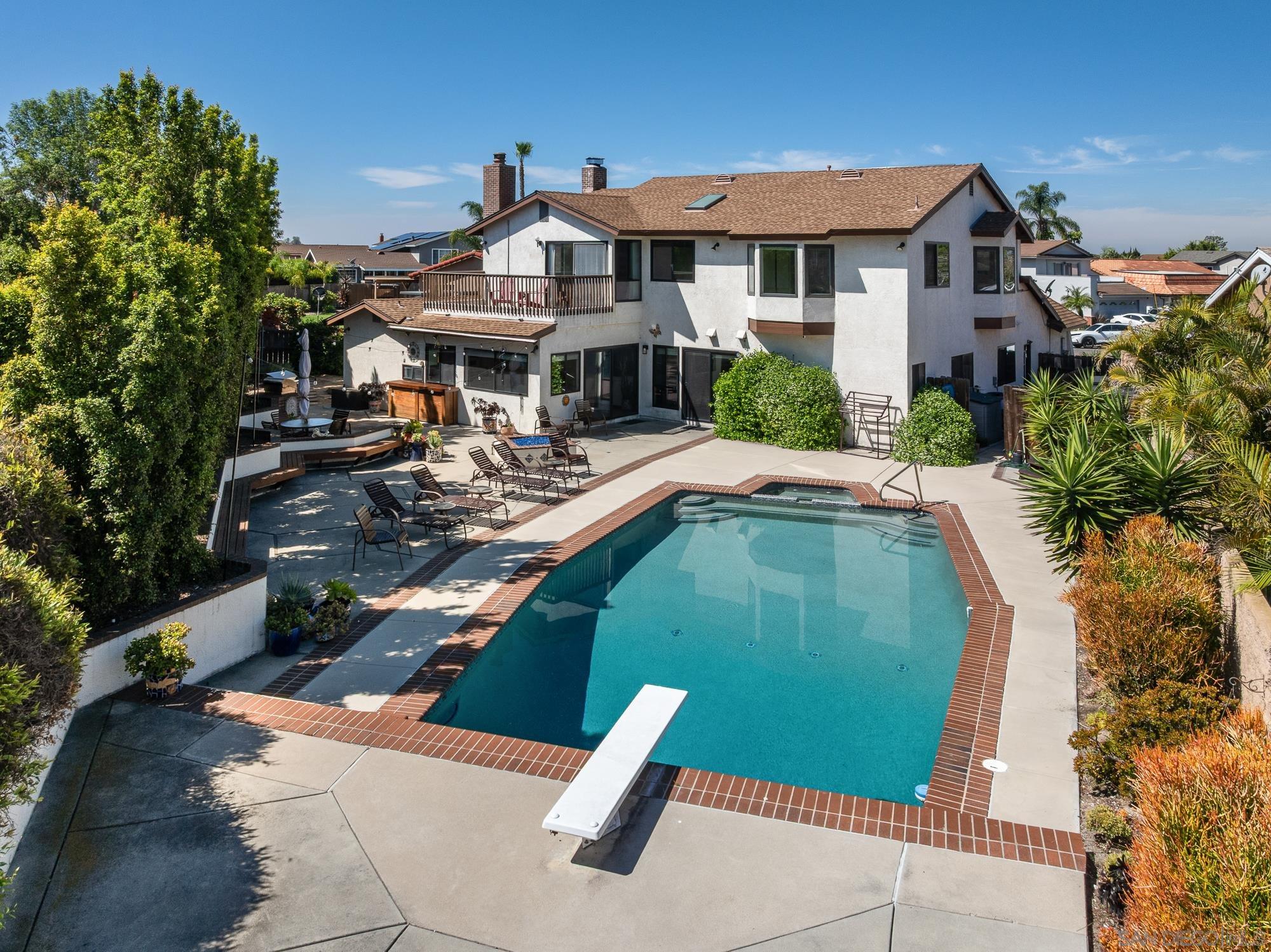 Detail Gallery Image 3 of 75 For 7805  Hemingway Ave, San Diego,  CA 92120 - 7 Beds | 4 Baths