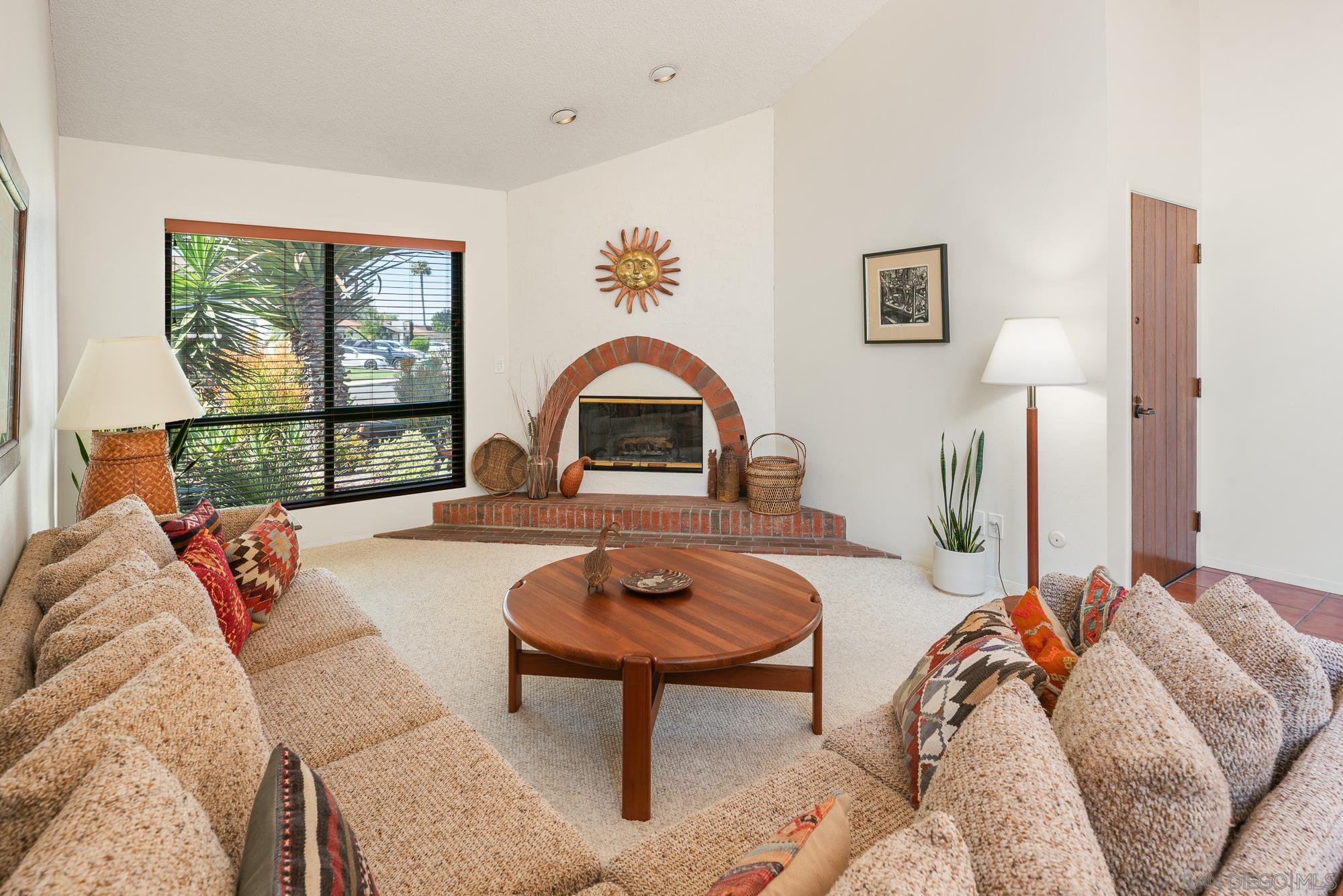Detail Gallery Image 28 of 75 For 7805  Hemingway Ave, San Diego,  CA 92120 - 7 Beds | 4 Baths