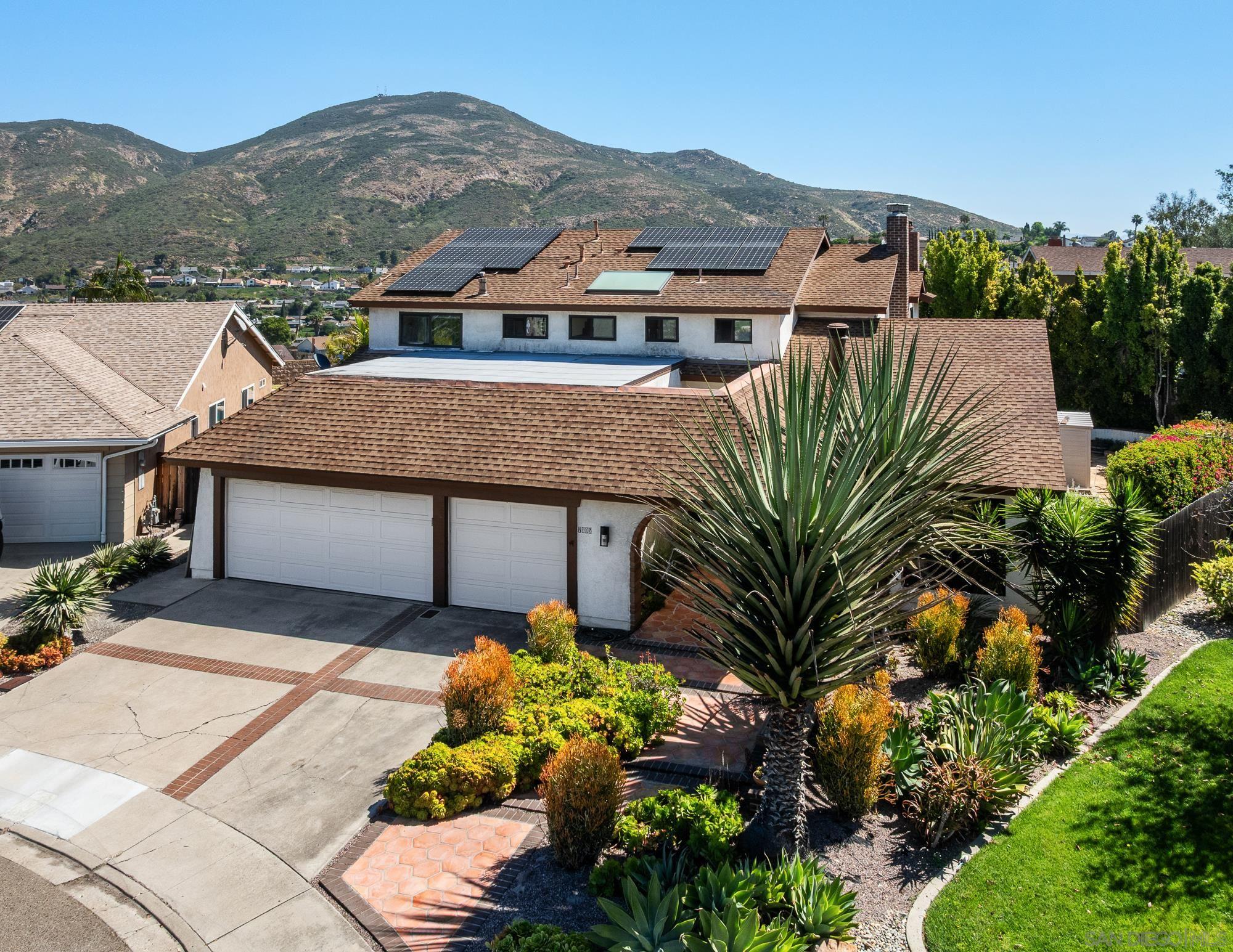 Detail Gallery Image 4 of 75 For 7805  Hemingway Ave, San Diego,  CA 92120 - 7 Beds | 4 Baths