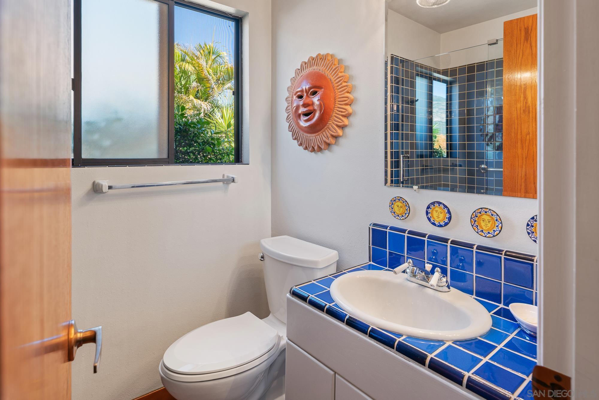 Detail Gallery Image 33 of 75 For 7805  Hemingway Ave, San Diego,  CA 92120 - 7 Beds | 4 Baths