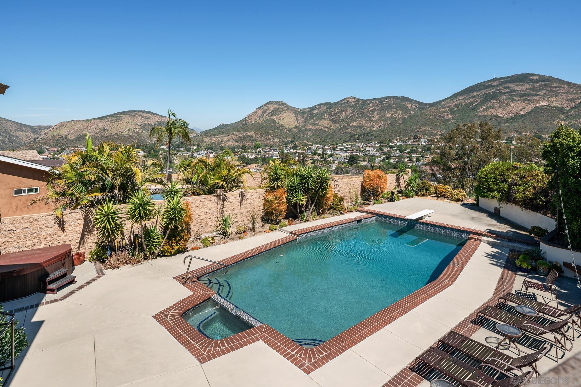 Detail Gallery Image 39 of 75 For 7805  Hemingway Ave, San Diego,  CA 92120 - 7 Beds | 4 Baths