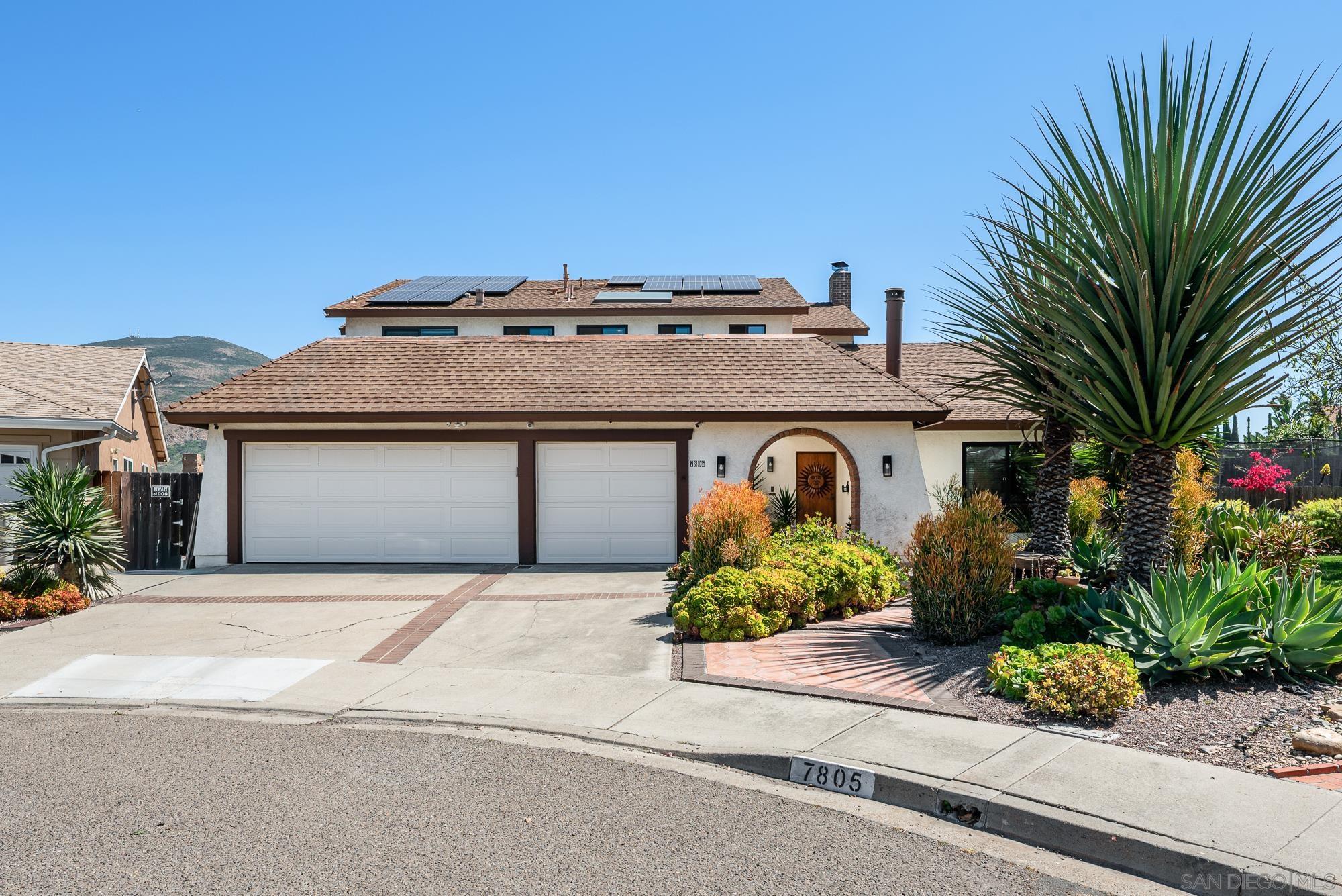 Detail Gallery Image 5 of 75 For 7805  Hemingway Ave, San Diego,  CA 92120 - 7 Beds | 4 Baths