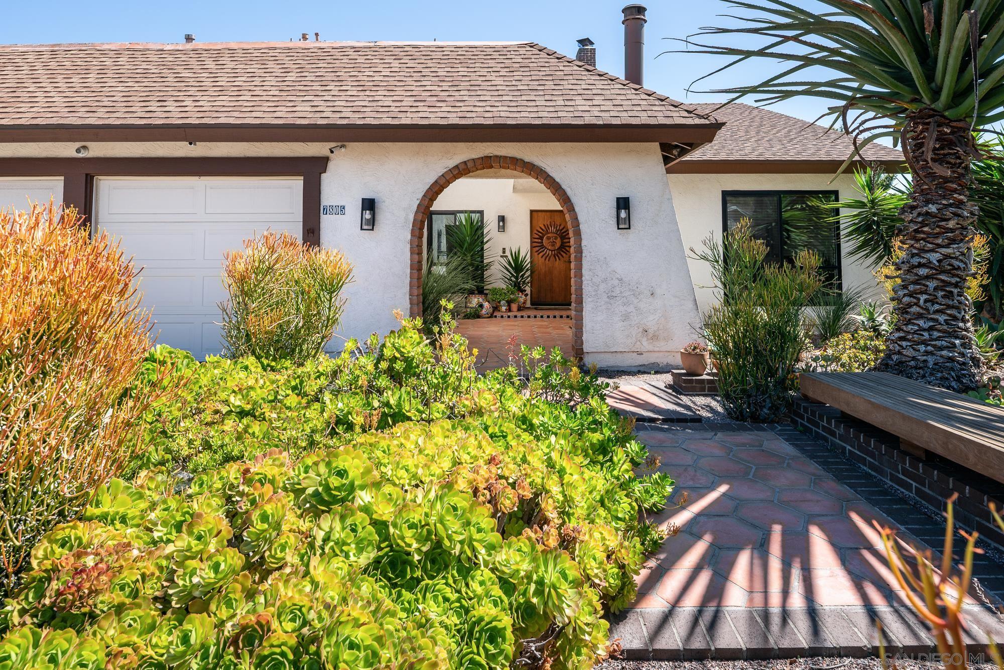 Detail Gallery Image 6 of 75 For 7805  Hemingway Ave, San Diego,  CA 92120 - 7 Beds | 4 Baths