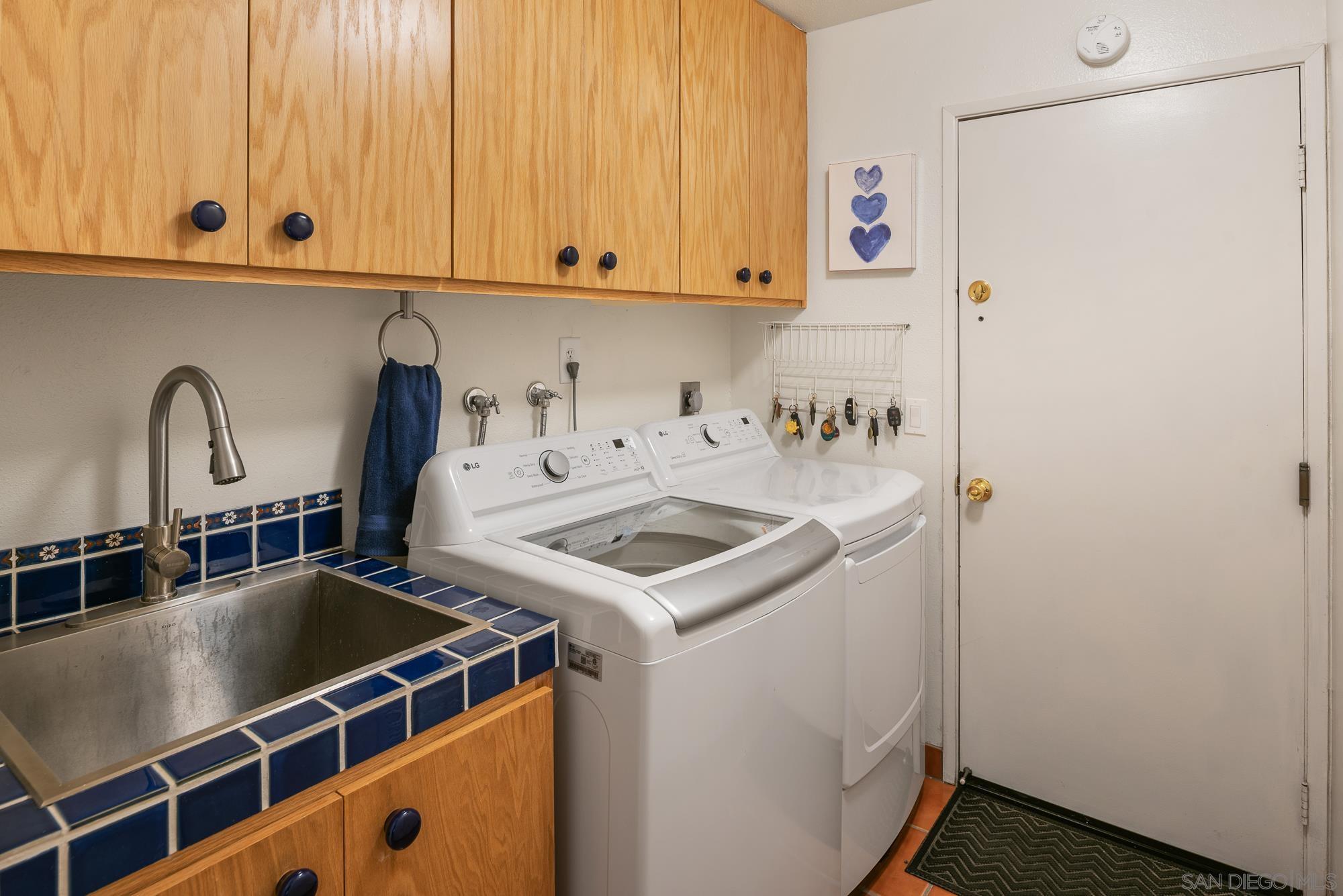 Detail Gallery Image 58 of 75 For 7805  Hemingway Ave, San Diego,  CA 92120 - 7 Beds | 4 Baths