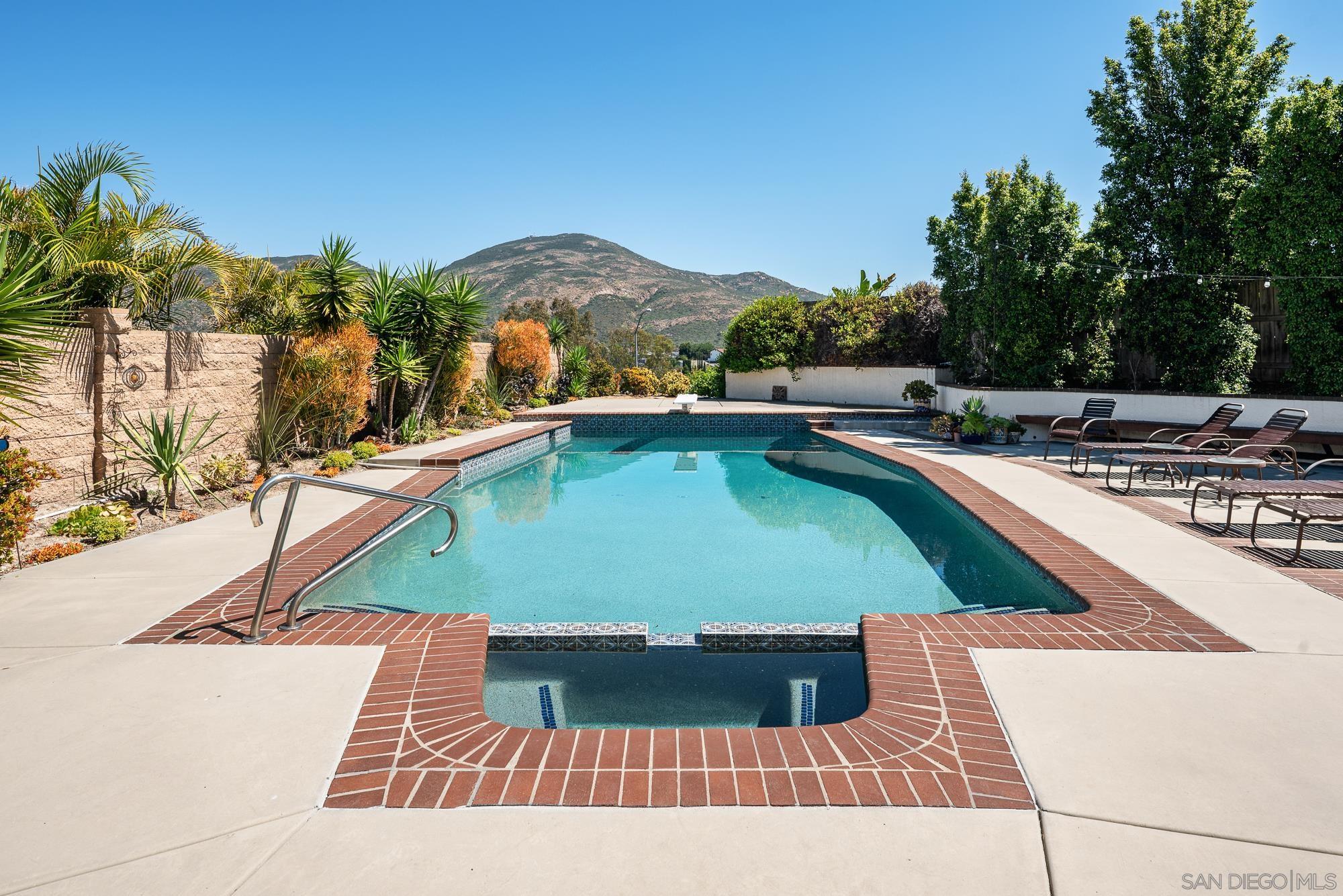 Detail Gallery Image 60 of 75 For 7805  Hemingway Ave, San Diego,  CA 92120 - 7 Beds | 4 Baths