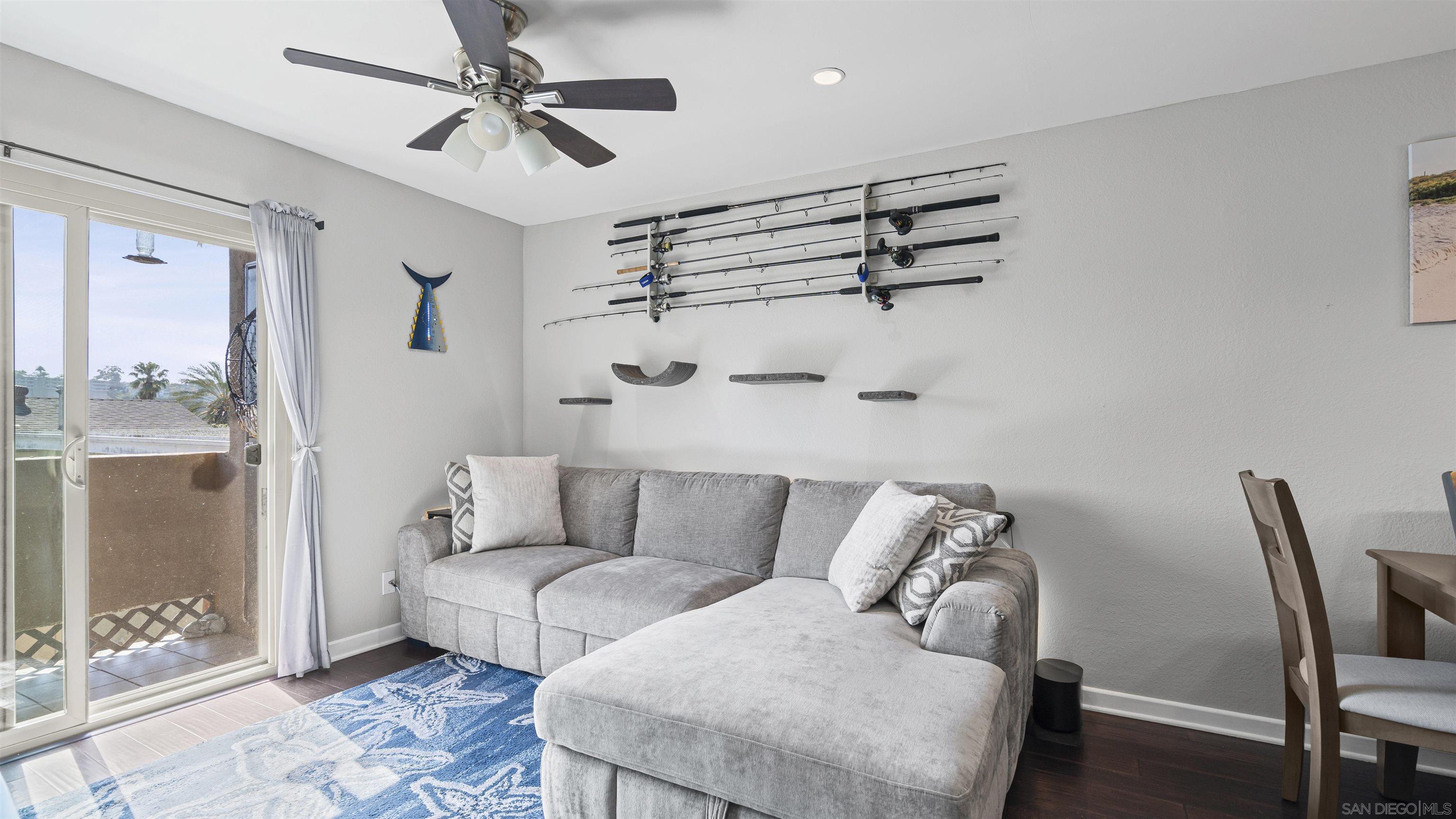 Detail Gallery Image 6 of 29 For 4368  Temecula St  #205,  San Diego,  CA 92107 - 2 Beds | 1/1 Baths