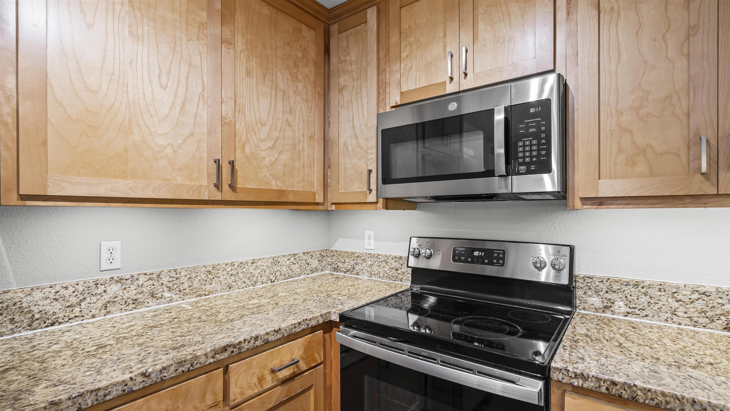 Detail Gallery Image 9 of 29 For 4368  Temecula St  #205,  San Diego,  CA 92107 - 2 Beds | 1/1 Baths