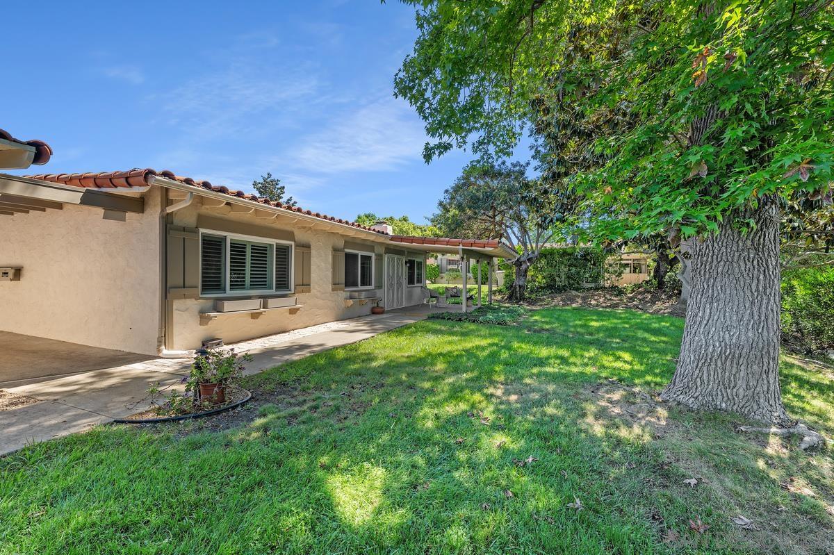 Detail Gallery Image 2 of 26 For 16618  Orilla Dr, San Diego,  CA 92128 - 3 Beds | 2 Baths