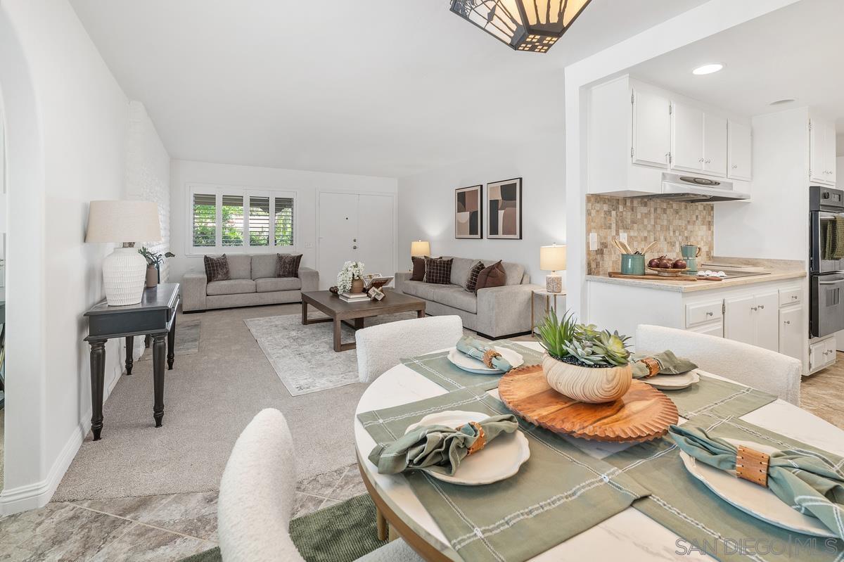 Detail Gallery Image 9 of 26 For 16618  Orilla Dr, San Diego,  CA 92128 - 3 Beds | 2 Baths