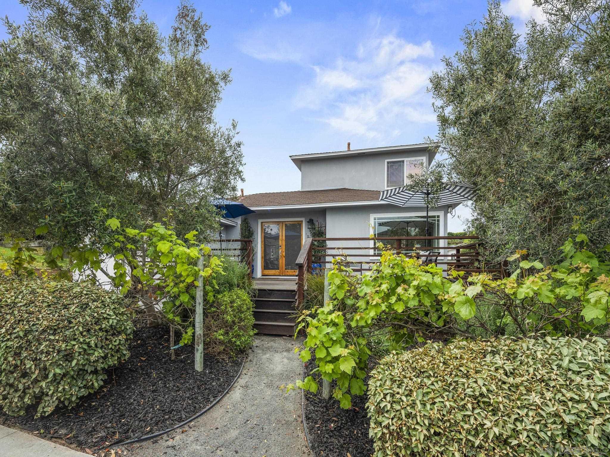 Front Image Thumbnail for SD260008080