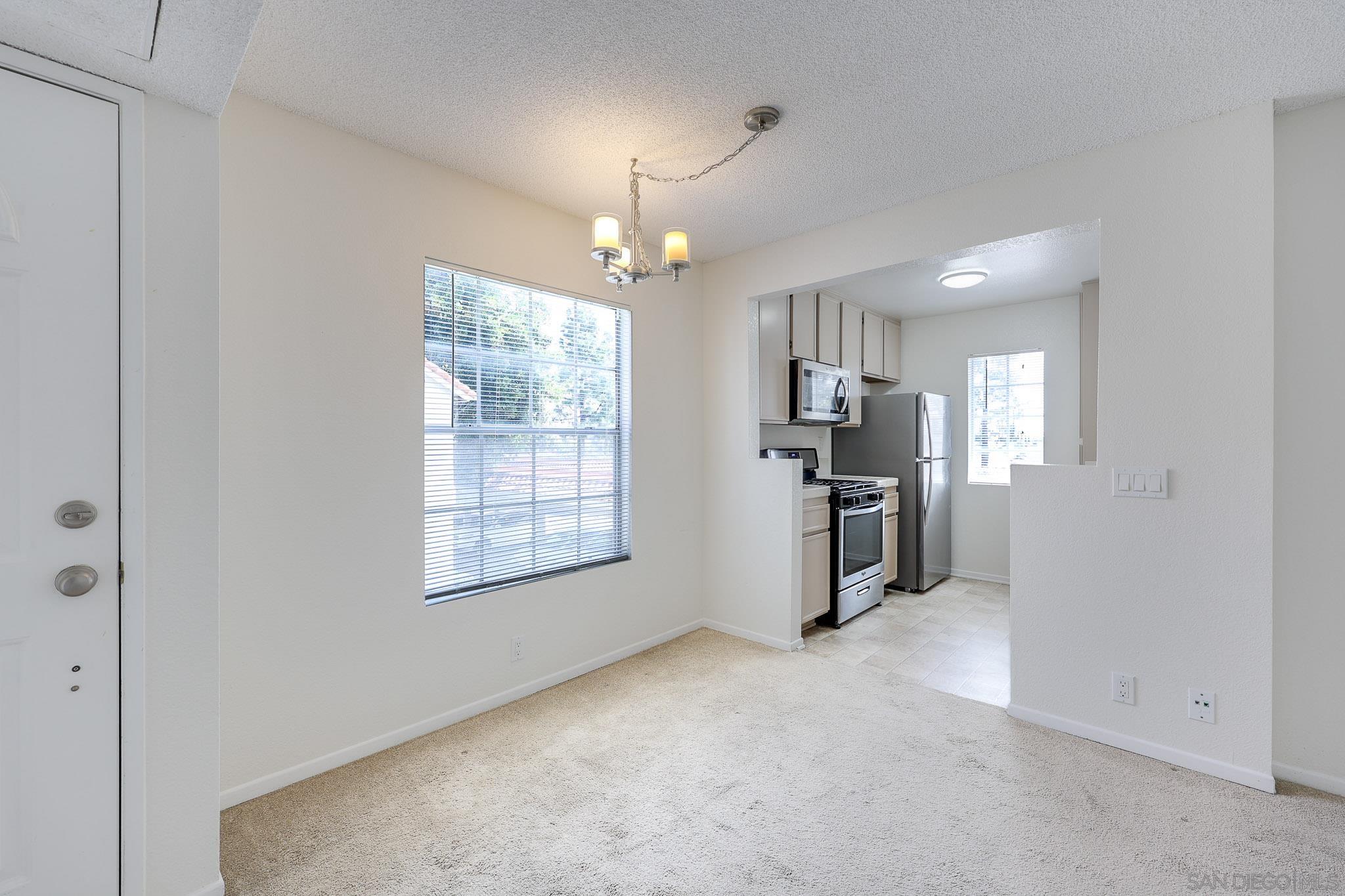 Detail Gallery Image 7 of 31 For 10740  Aderman Ave  #70,  San Diego,  CA 92126 - 2 Beds | 2 Baths