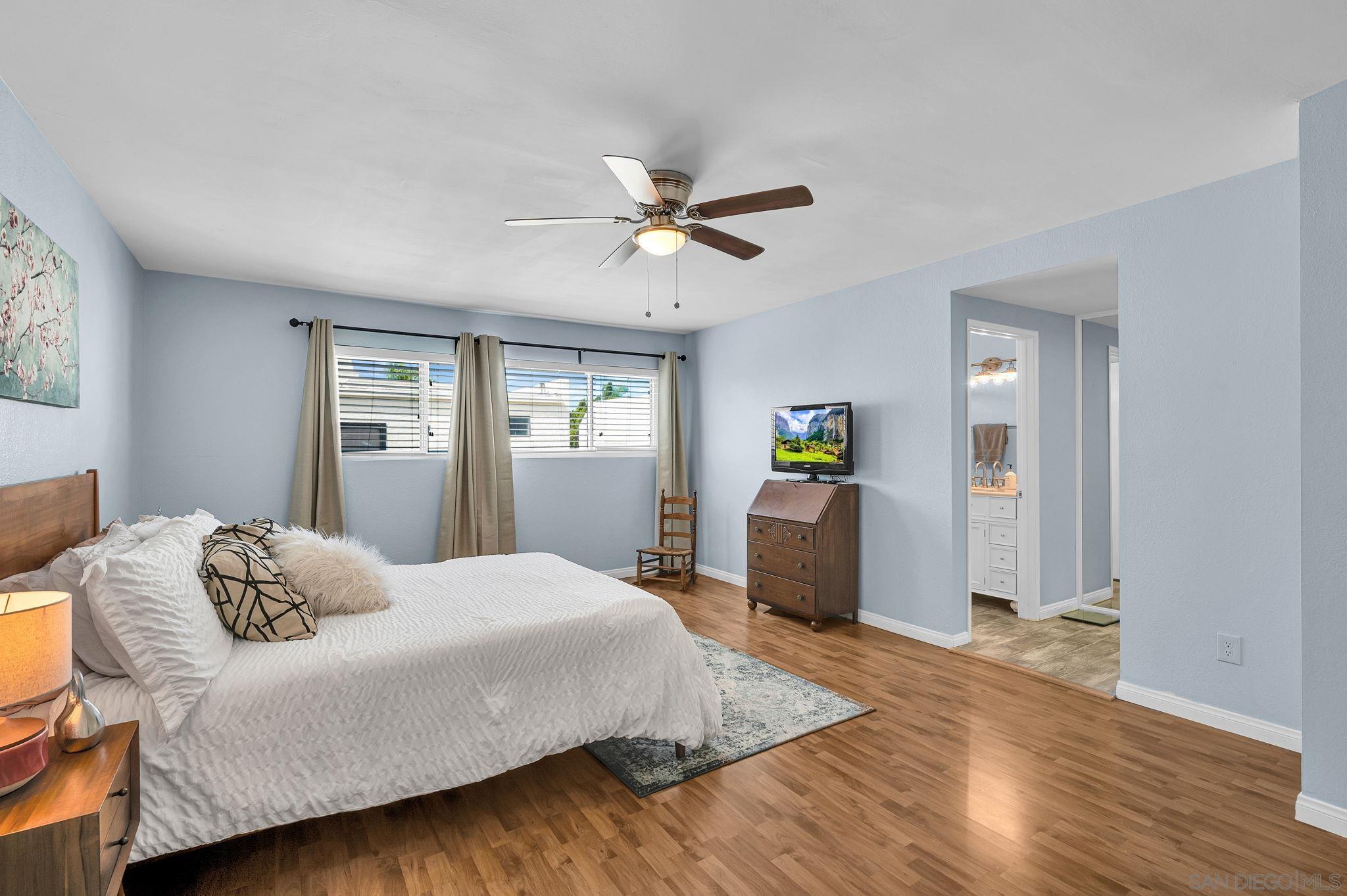 Detail Gallery Image 17 of 32 For 6840  Caminito Del Greco, San Diego,  CA 92120 - 2 Beds | 2/1 Baths