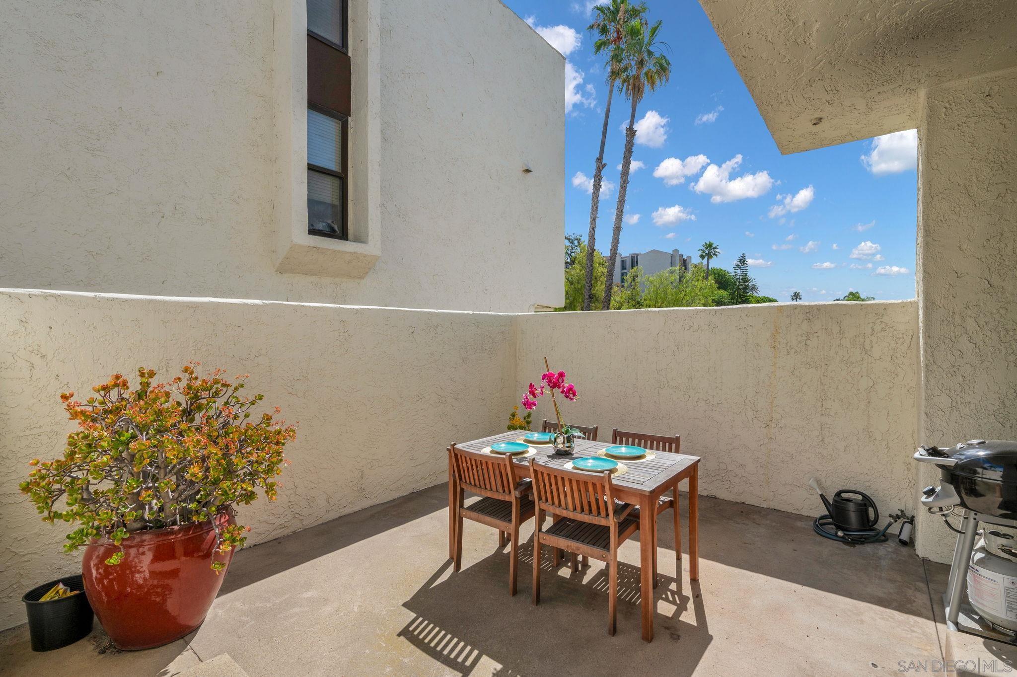 Detail Gallery Image 25 of 32 For 6840  Caminito Del Greco, San Diego,  CA 92120 - 2 Beds | 2/1 Baths