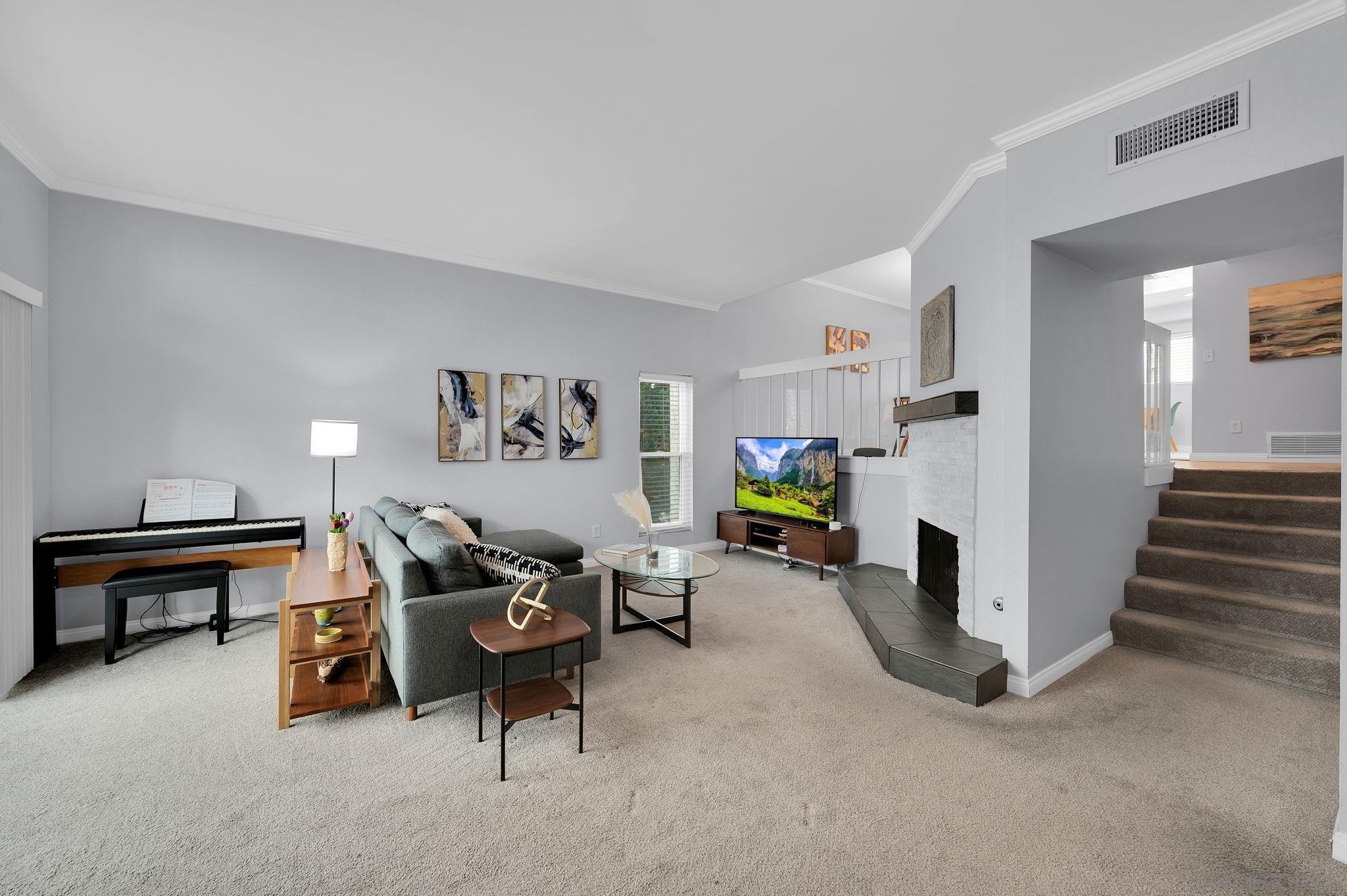 Detail Gallery Image 7 of 32 For 6840  Caminito Del Greco, San Diego,  CA 92120 - 2 Beds | 2/1 Baths