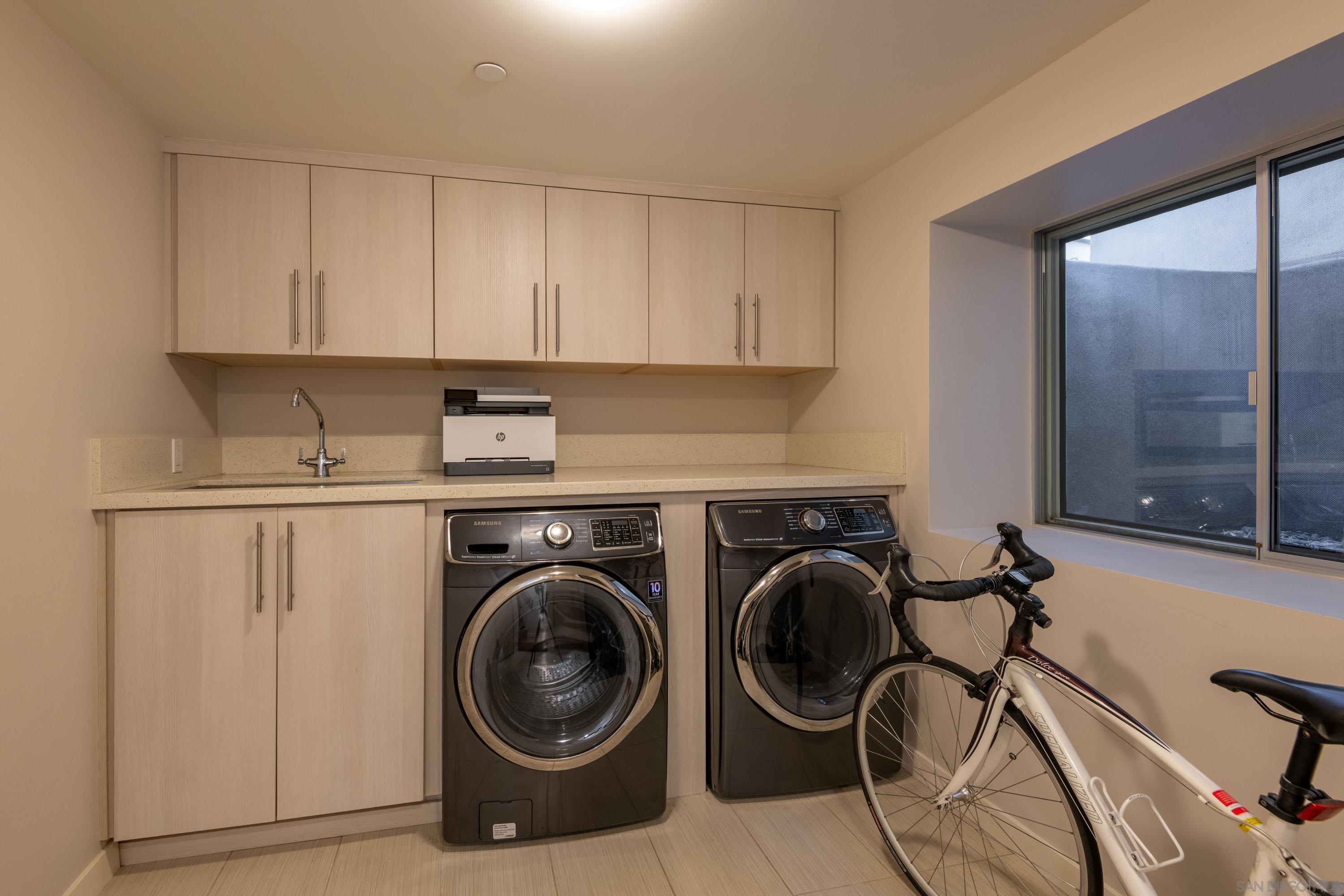 Detail Gallery Image 36 of 40 For 1122  Locust St, San Diego,  CA 92106 - 3 Beds | 2 Baths