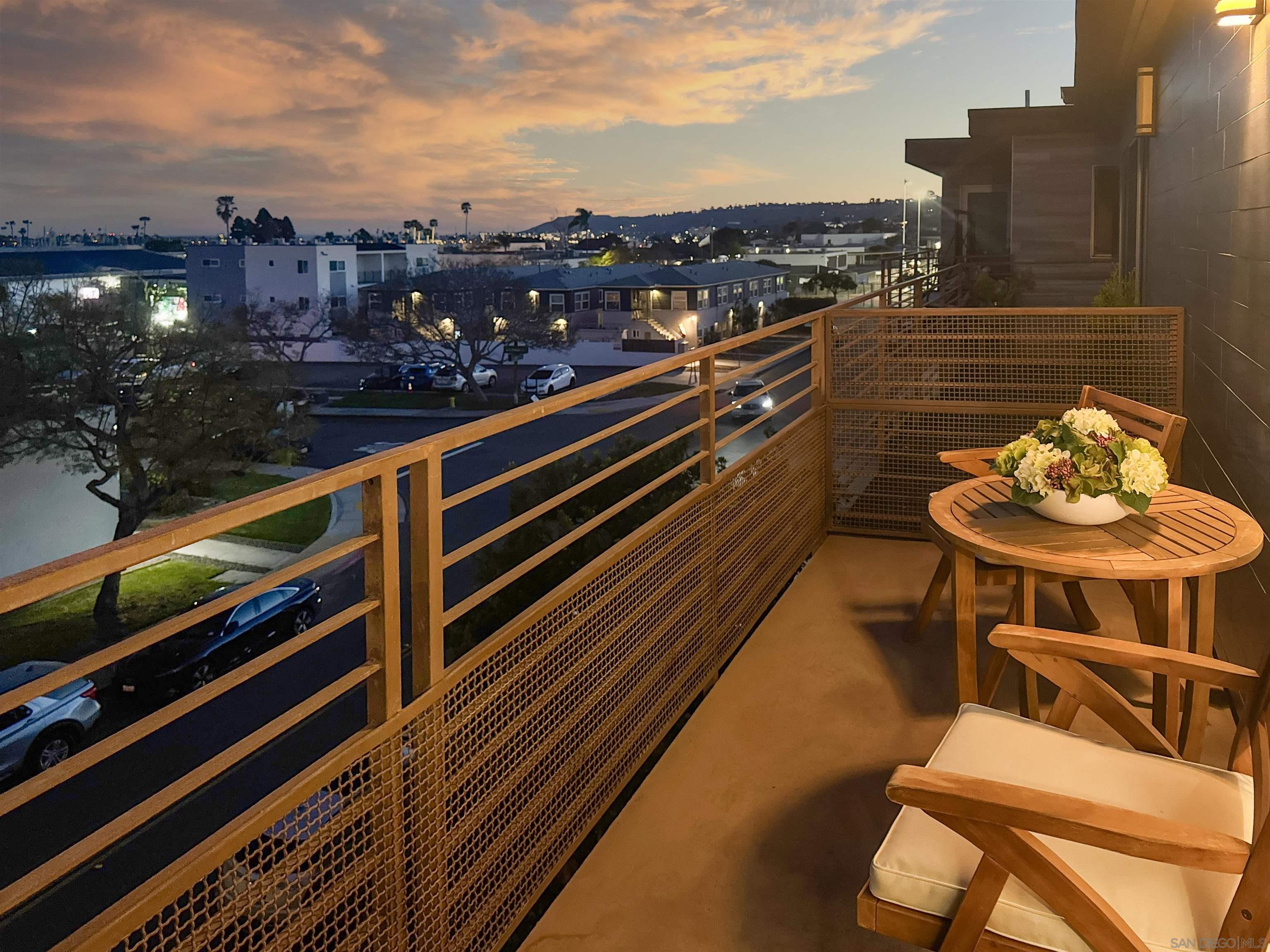 Detail Gallery Image 40 of 40 For 1122  Locust St, San Diego,  CA 92106 - 3 Beds | 2 Baths