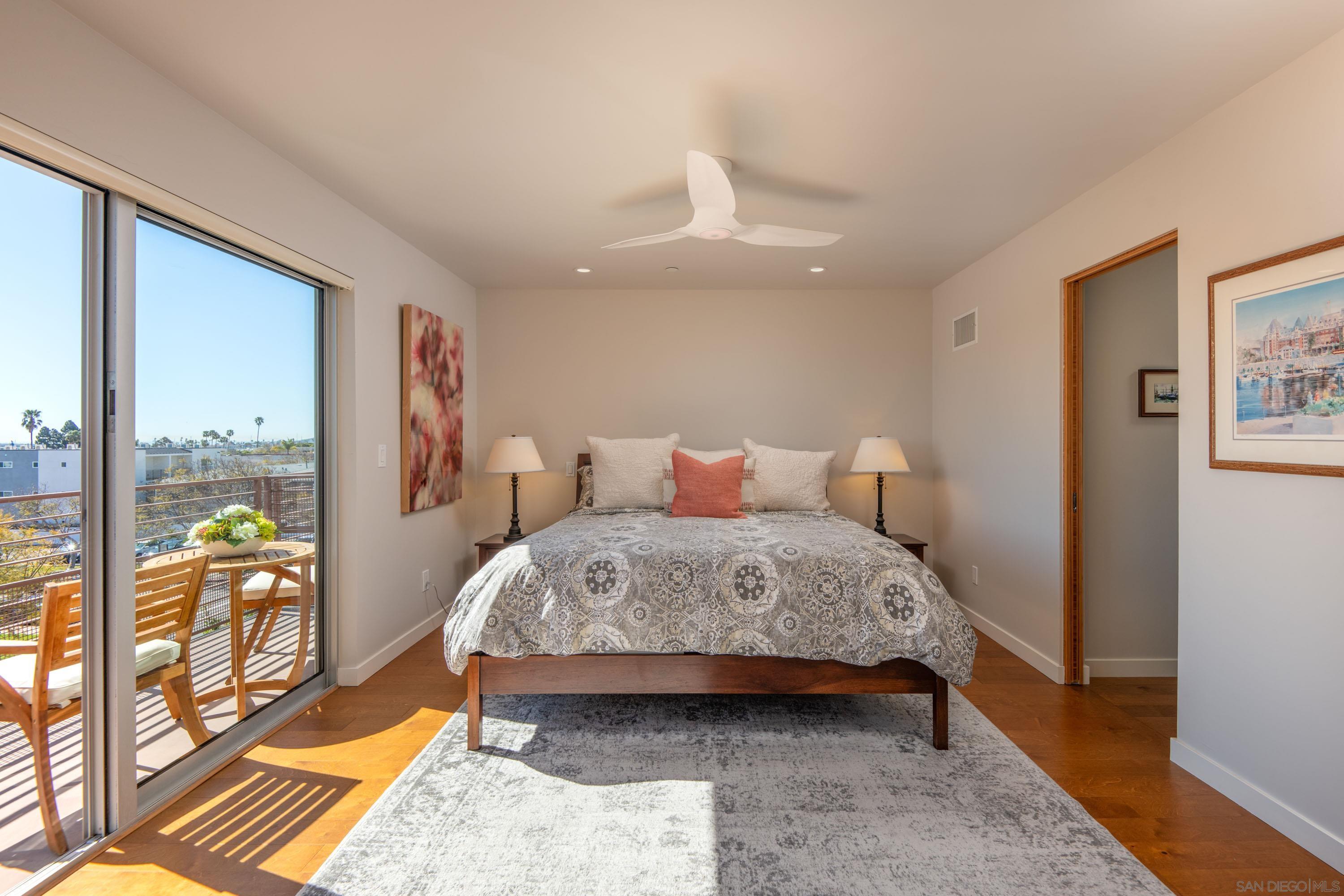 Detail Gallery Image 6 of 40 For 1122  Locust St, San Diego,  CA 92106 - 3 Beds | 2 Baths