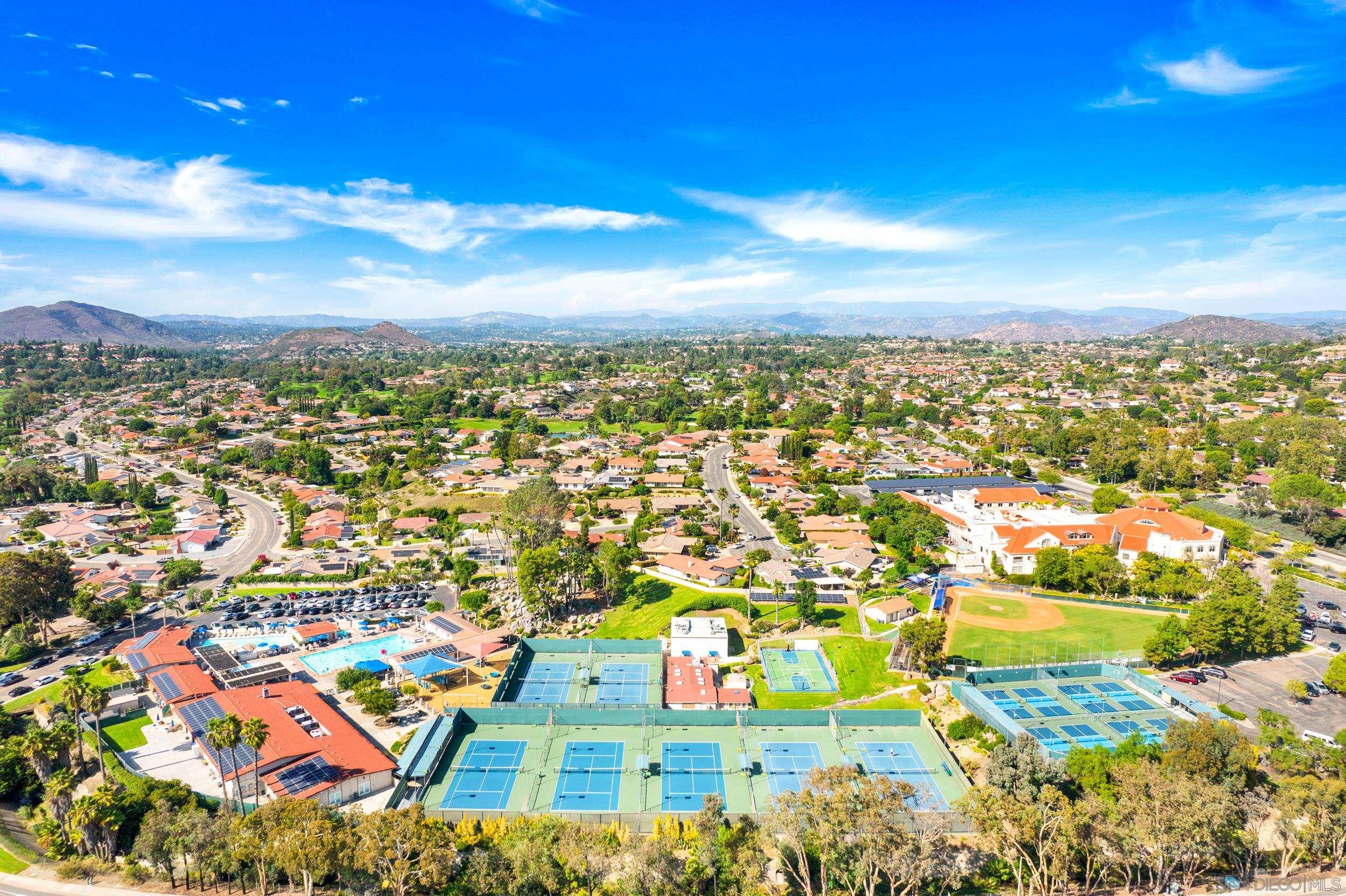 Detail Gallery Image 28 of 35 For 12424  Rios Road, San Diego,  CA 92128 - 2 Beds | 2 Baths