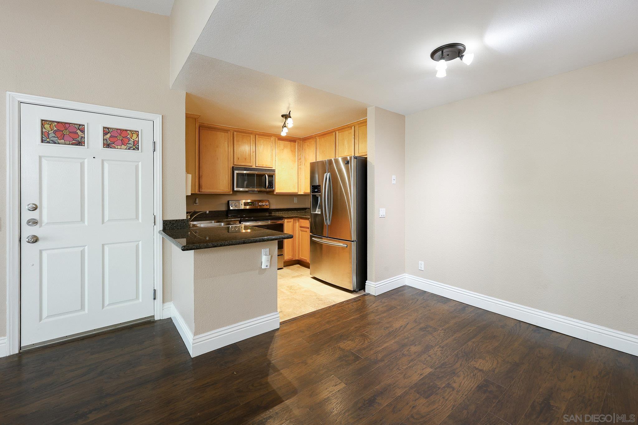Detail Gallery Image 11 of 53 For 2275  Del Mar Way  #306,  Corona,  CA 92882 - 1 Beds | 1 Baths