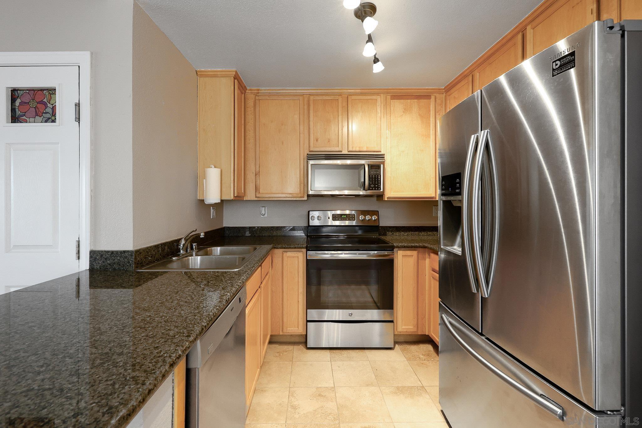 Detail Gallery Image 14 of 53 For 2275  Del Mar Way  #306,  Corona,  CA 92882 - 1 Beds | 1 Baths