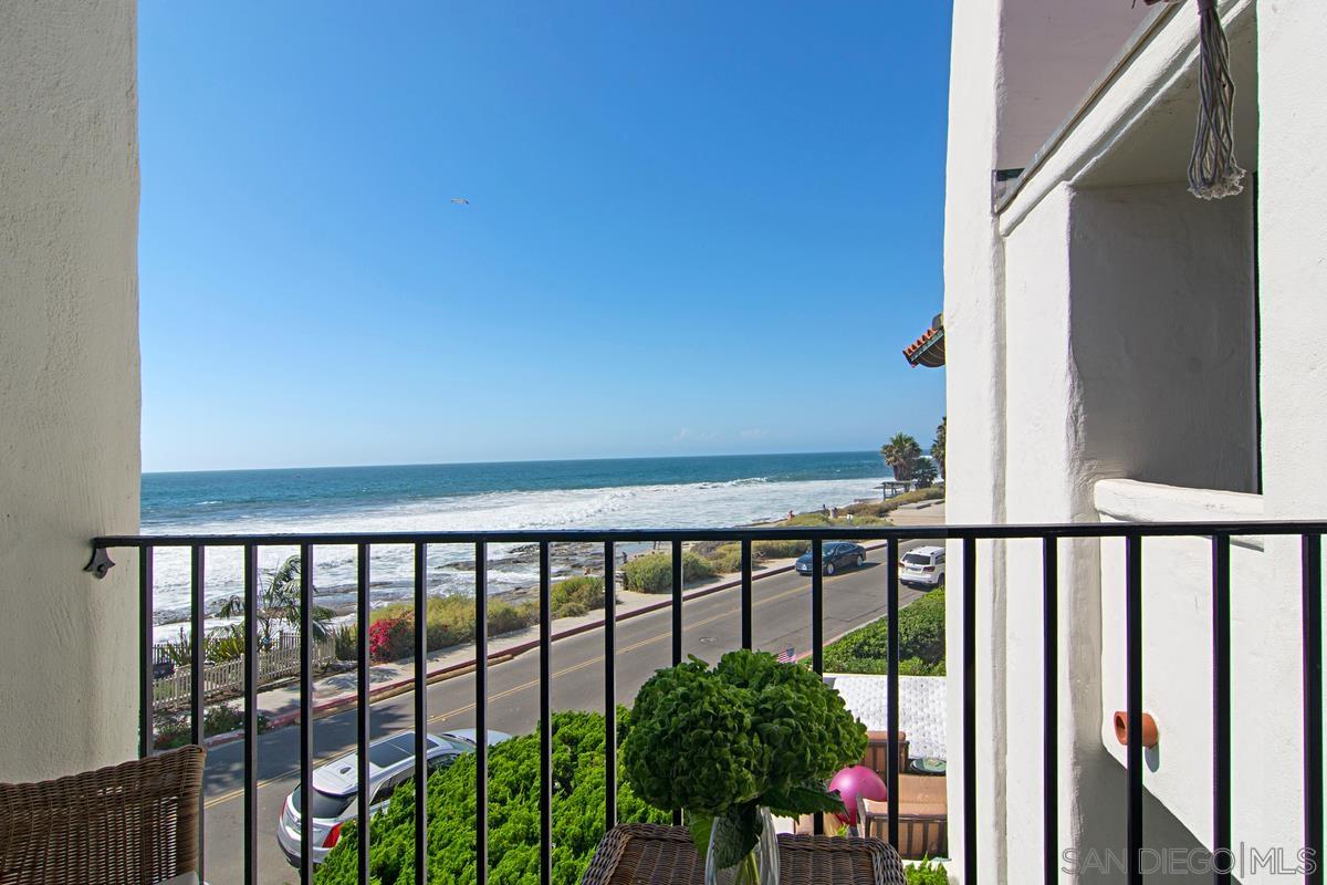 Detail Gallery Image 15 of 20 For 303  Coast  3, La Jolla,  CA 92037 - 3 Beds | 2/1 Baths