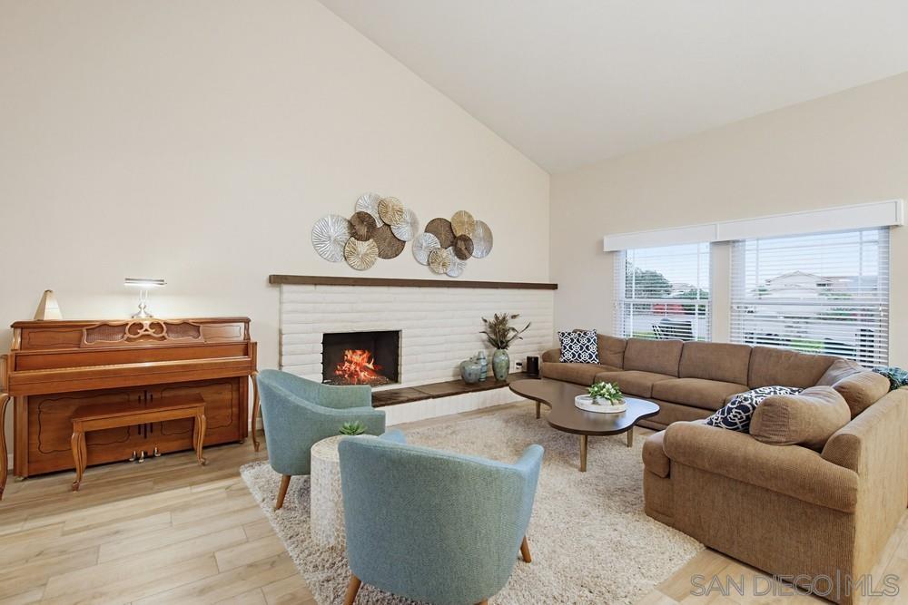 Detail Gallery Image 12 of 37 For 1820  Hacienda Drive, El Cajon,  CA 92020 - 6 Beds | 3 Baths