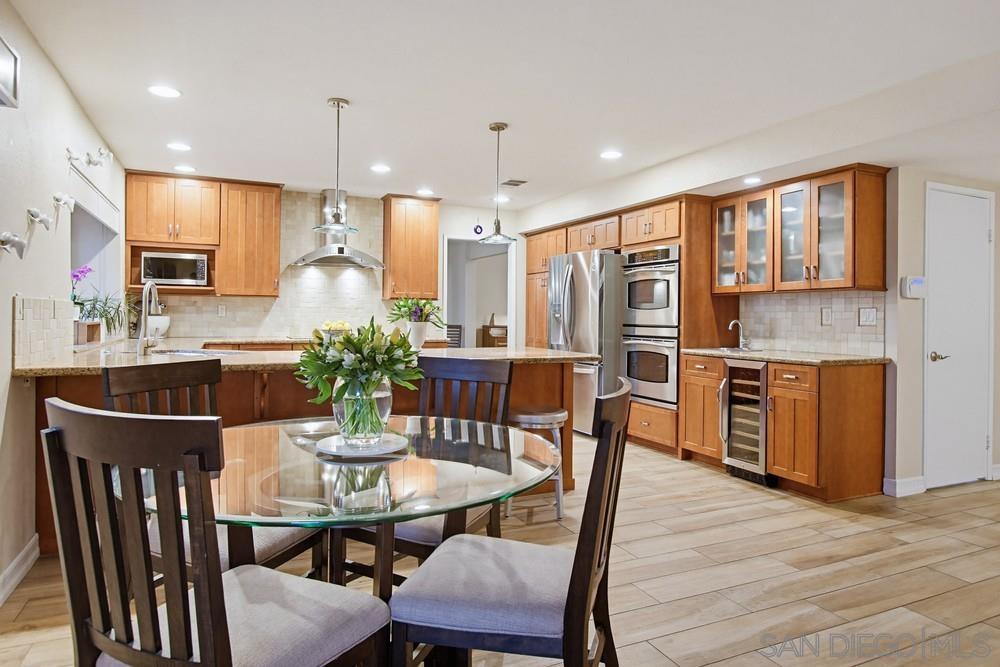 Detail Gallery Image 18 of 37 For 1820  Hacienda Drive, El Cajon,  CA 92020 - 6 Beds | 3 Baths