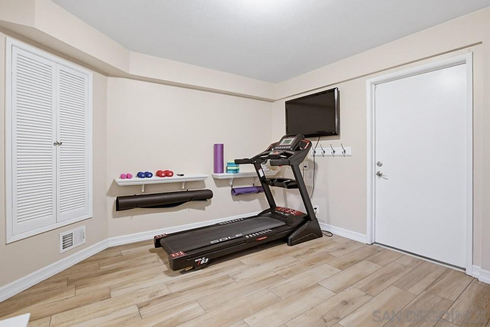 Detail Gallery Image 29 of 37 For 1820  Hacienda Drive, El Cajon,  CA 92020 - 6 Beds | 3 Baths