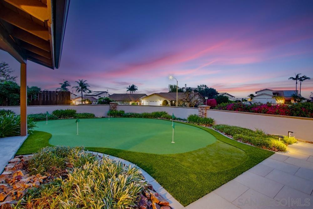 Detail Gallery Image 5 of 37 For 1820  Hacienda Drive, El Cajon,  CA 92020 - 6 Beds | 3 Baths