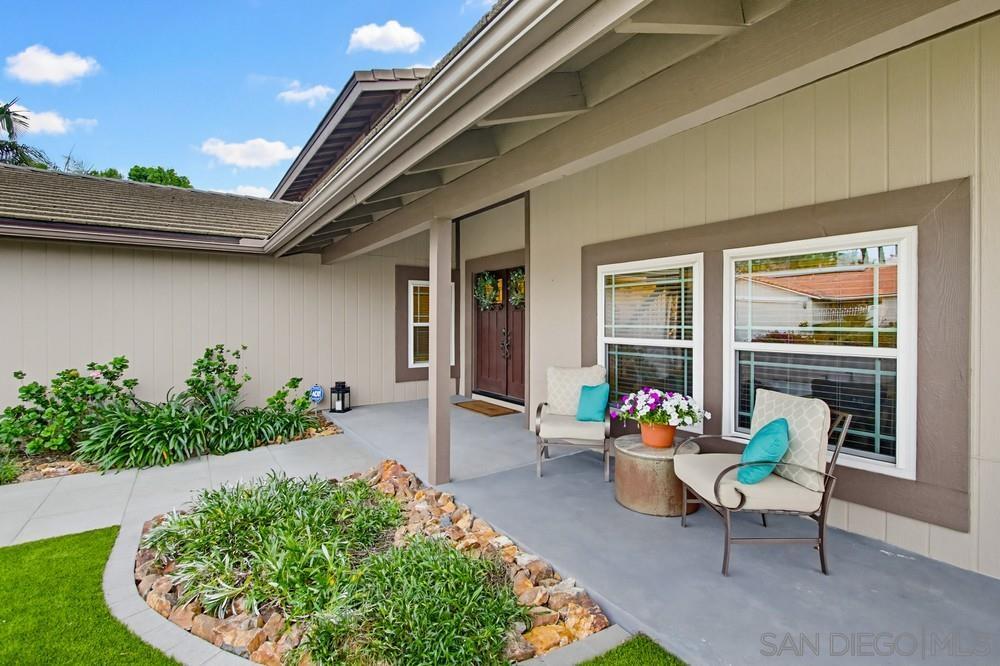 Detail Gallery Image 8 of 37 For 1820  Hacienda Drive, El Cajon,  CA 92020 - 6 Beds | 3 Baths