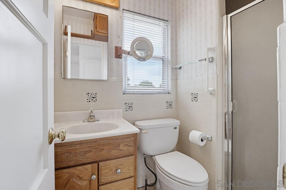 Detail Gallery Image 15 of 32 For 1787  Galway Place, El Cajon,  CA 92020 - 3 Beds | 3 Baths