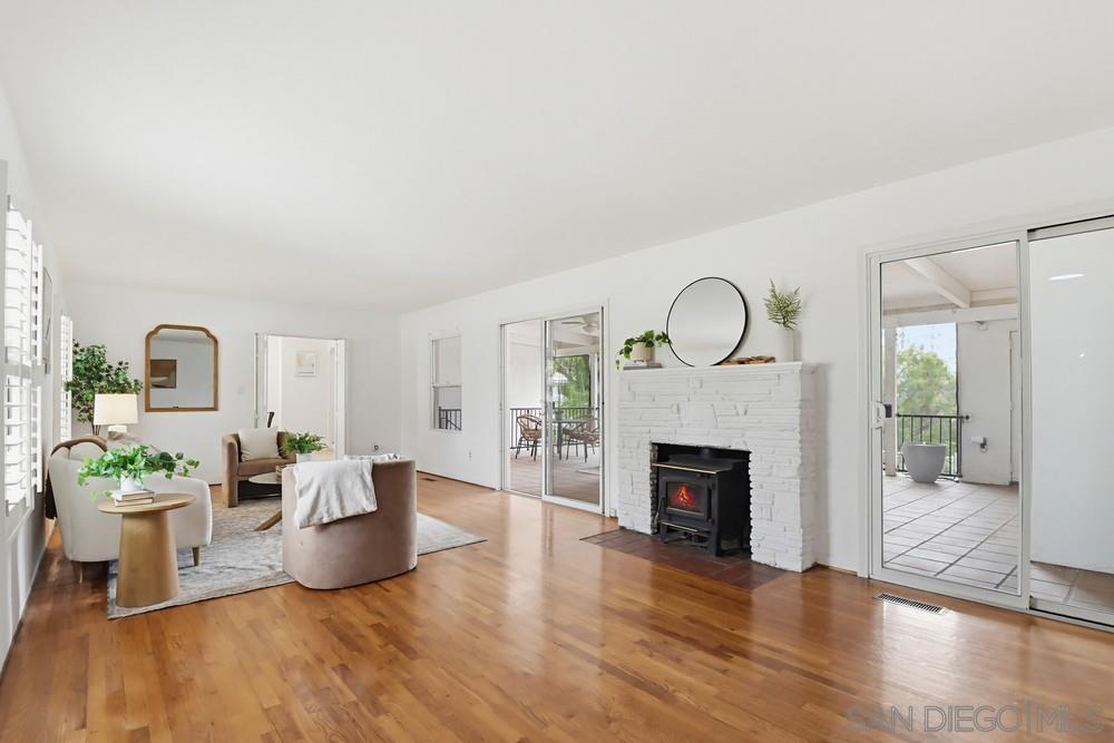 Detail Gallery Image 8 of 32 For 1787  Galway Place, El Cajon,  CA 92020 - 3 Beds | 3 Baths