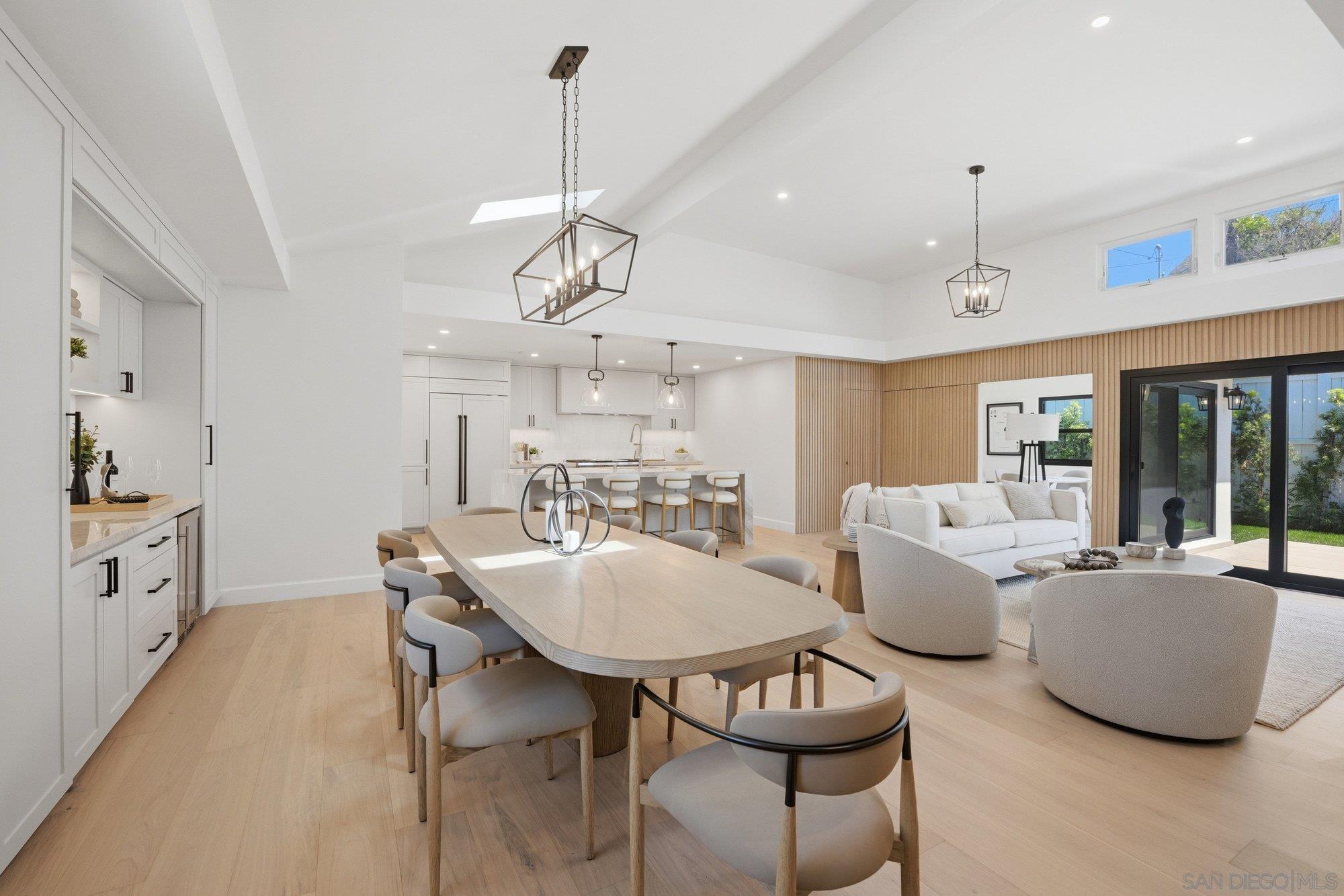 Detail Gallery Image 13 of 45 For 701  Balboa Ave, Coronado,  CA 92118 - 4 Beds | 4 Baths