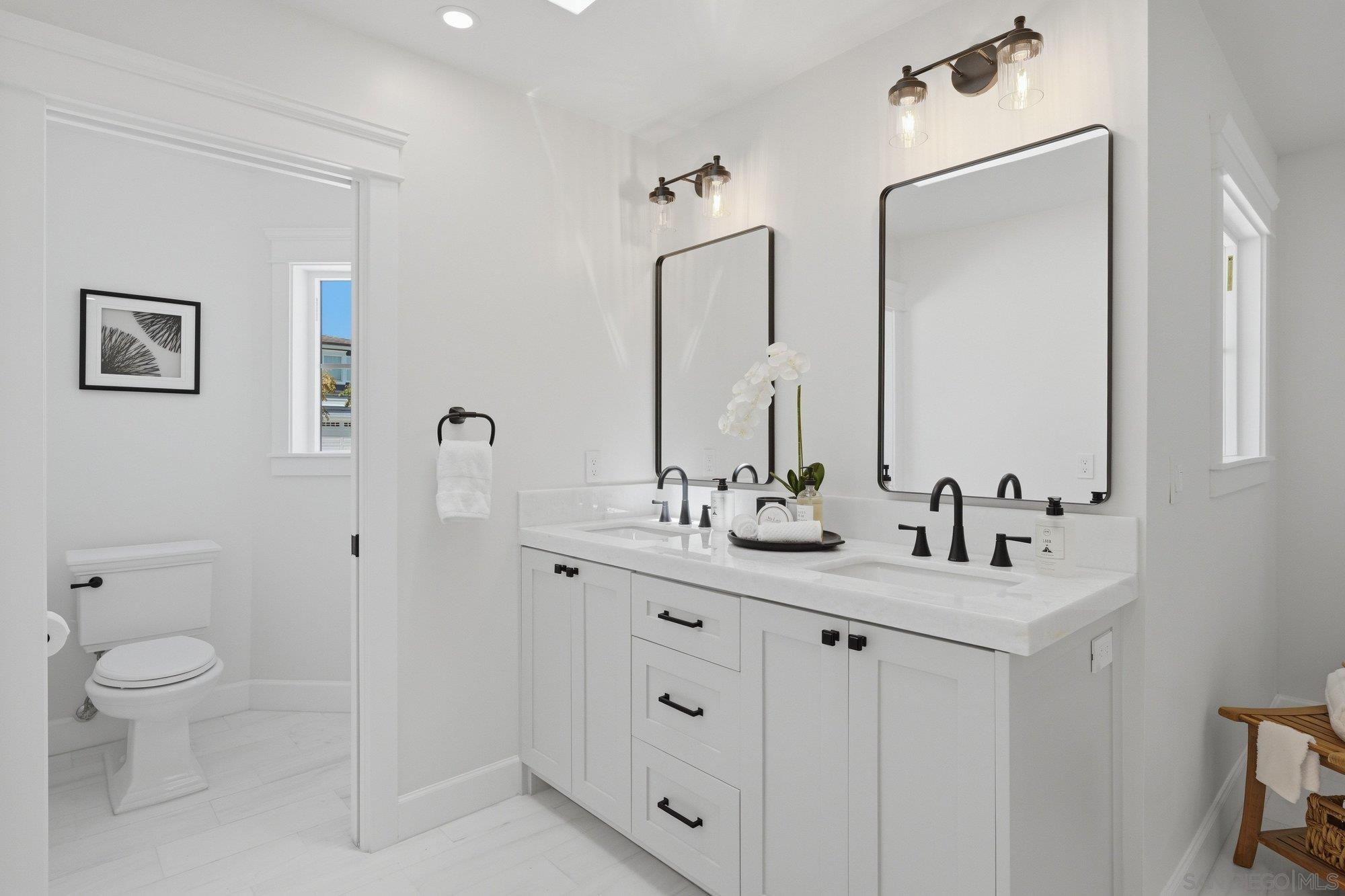 Detail Gallery Image 25 of 45 For 701  Balboa Ave, Coronado,  CA 92118 - 4 Beds | 4 Baths