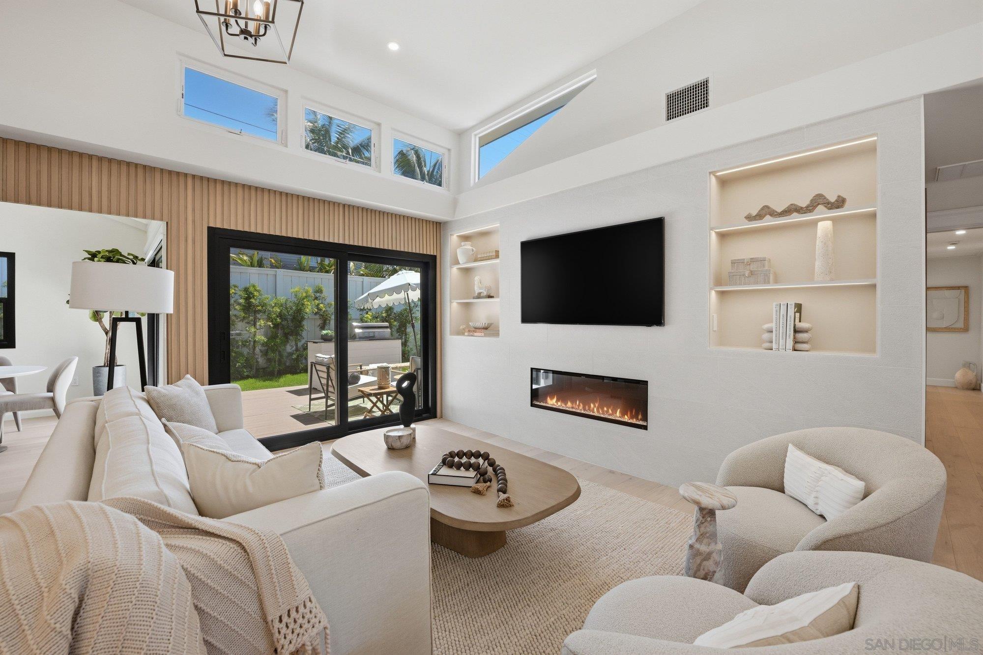 Detail Gallery Image 4 of 45 For 701  Balboa Ave, Coronado,  CA 92118 - 4 Beds | 4 Baths